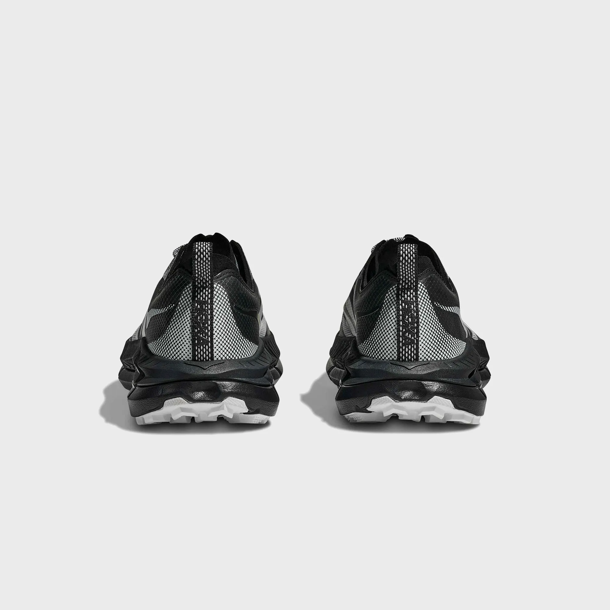 Hoka U Mafate Speed 4 Lite Ts - Black / White VentilationHoles Soft Leather Detail