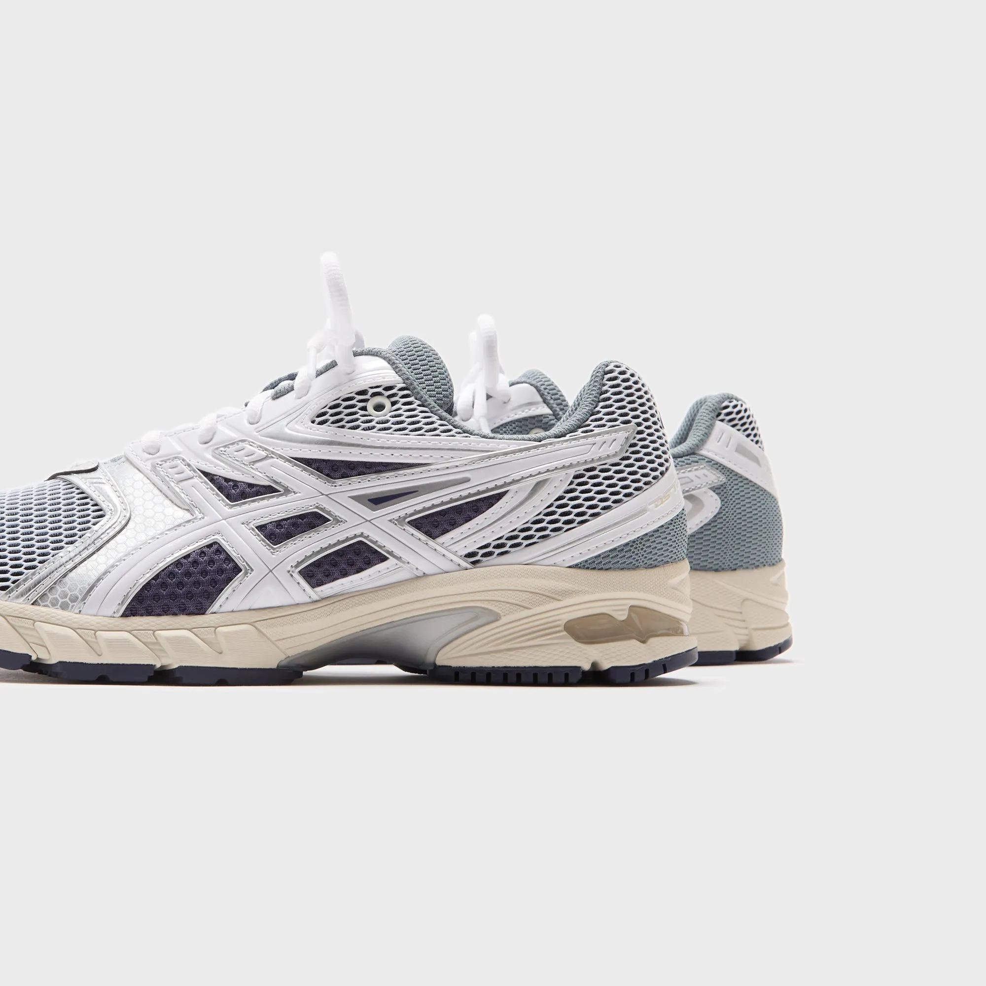 Asics Gel-Ds Trainer 14 - White / Pure Silver Empower Your Journey Dare to Lead