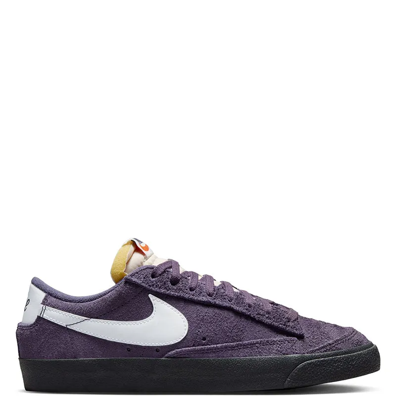 Nike Women'S Blazer Low '77 Vintage Comfortable Ice Rink Shoes