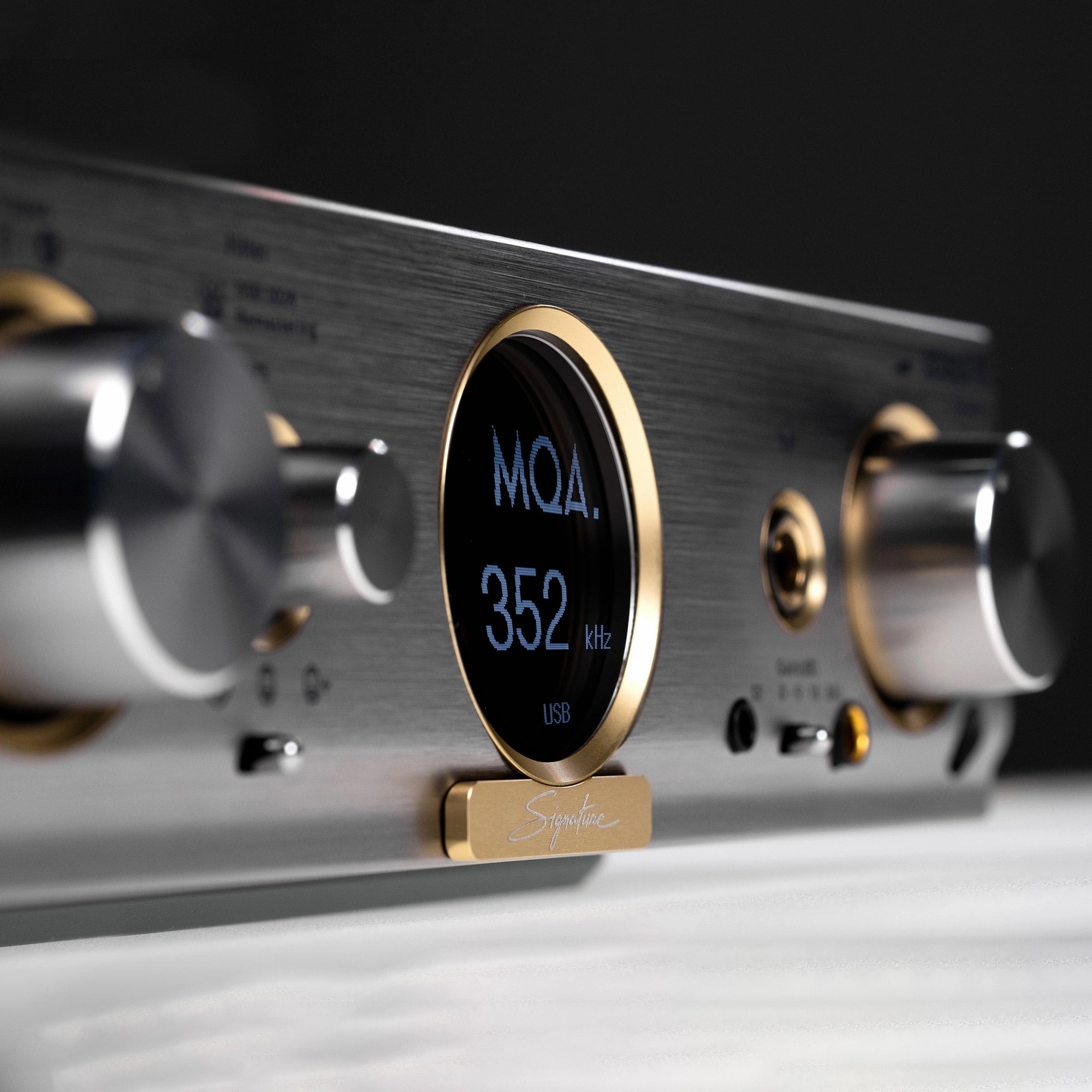 iFi audio Pro iDSD Signature DAC and Headphone Amplifier