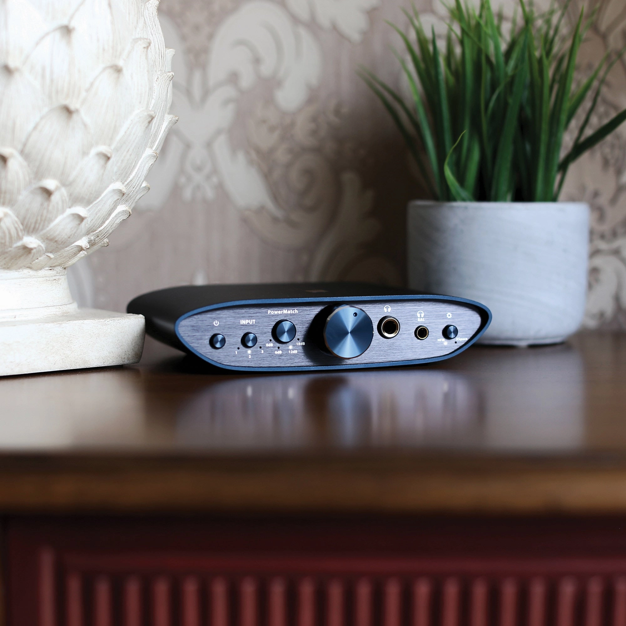 iFi Audio ZEN CAN Signature HFM Headphone Amplifier