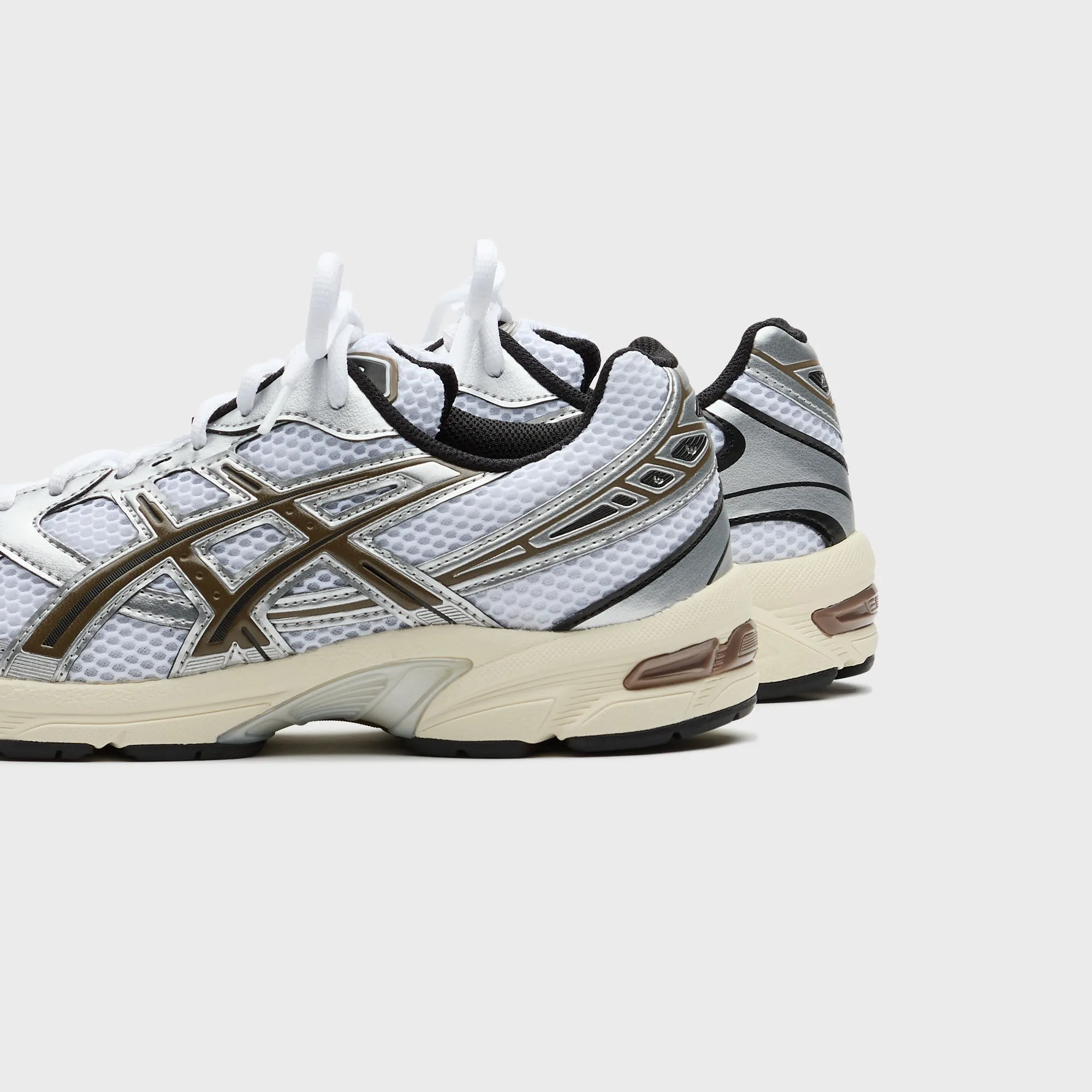 Asics Gel-1130 - White / Clay Canyon Flexibility Standard Foot Rose