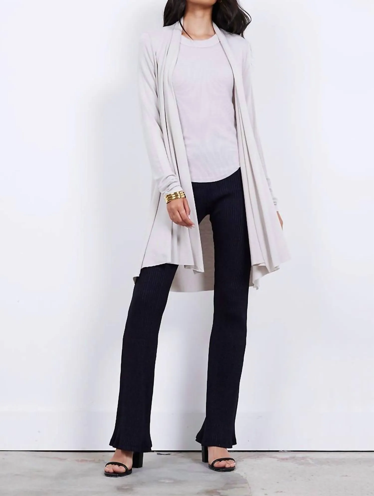 Cardigan Iris en couleur huître