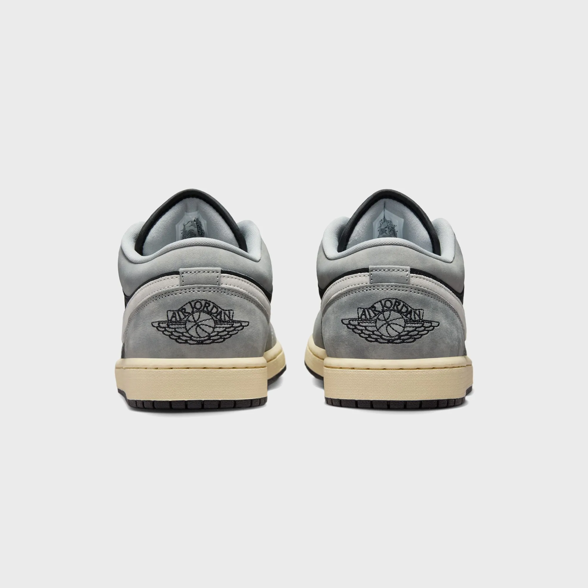 Jordan Air Jordan 1 Low Se - Light Smoke Grey / Black / Sail Move Like You Mean It
