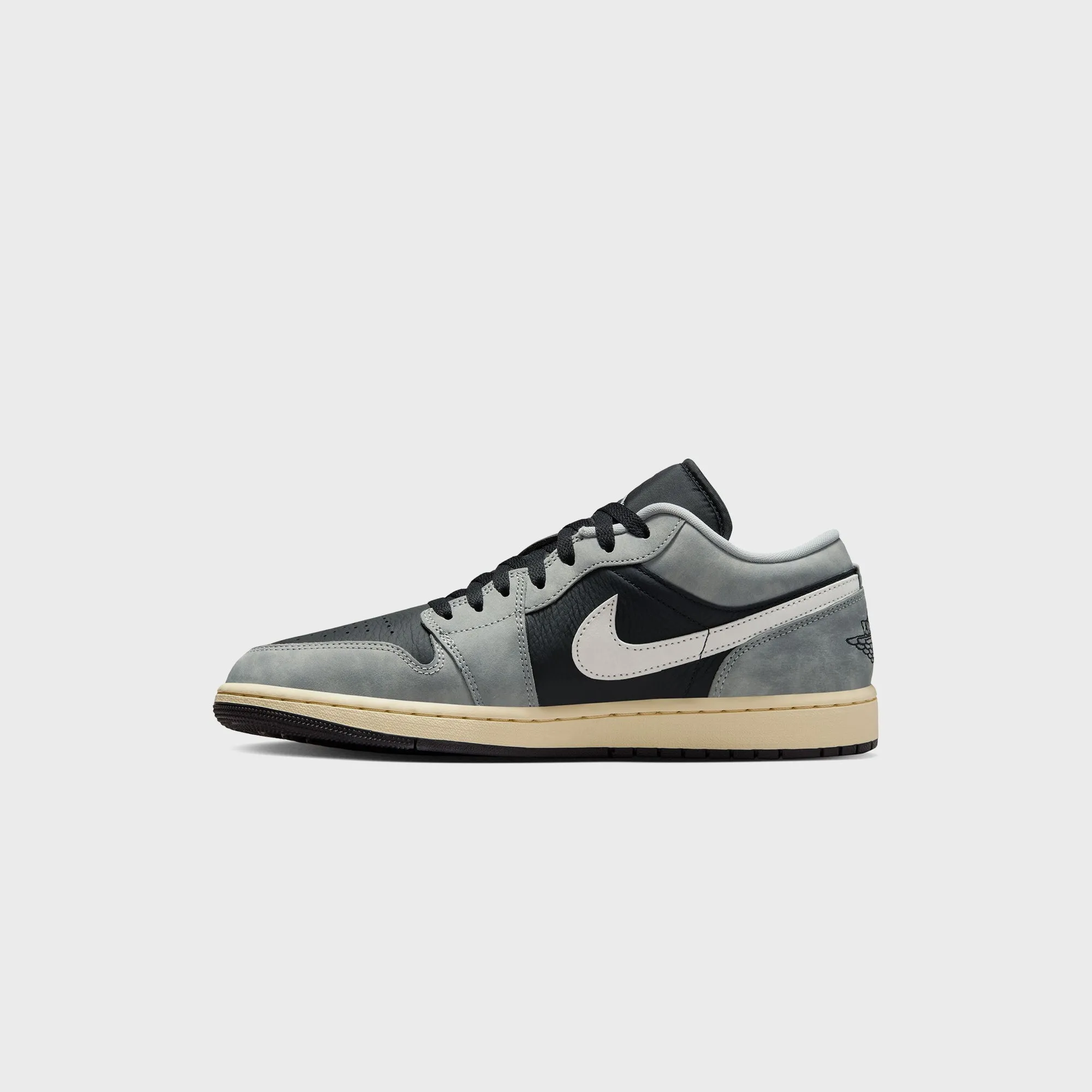 Own the Moment Independence Day Sale Jordan Air Jordan 1 Low Se - Light Smoke Grey / Black / Sail