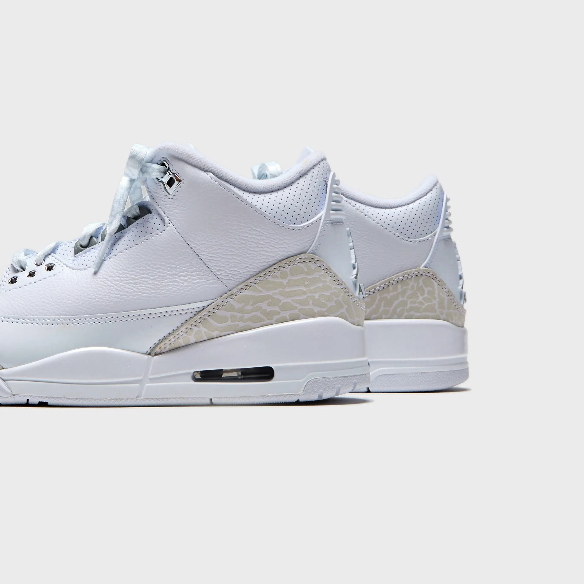 Durable Construction Quality Design Slip-On Slip-On Usability Design Jordan Air Jordan 3 - White / Metallic Silver