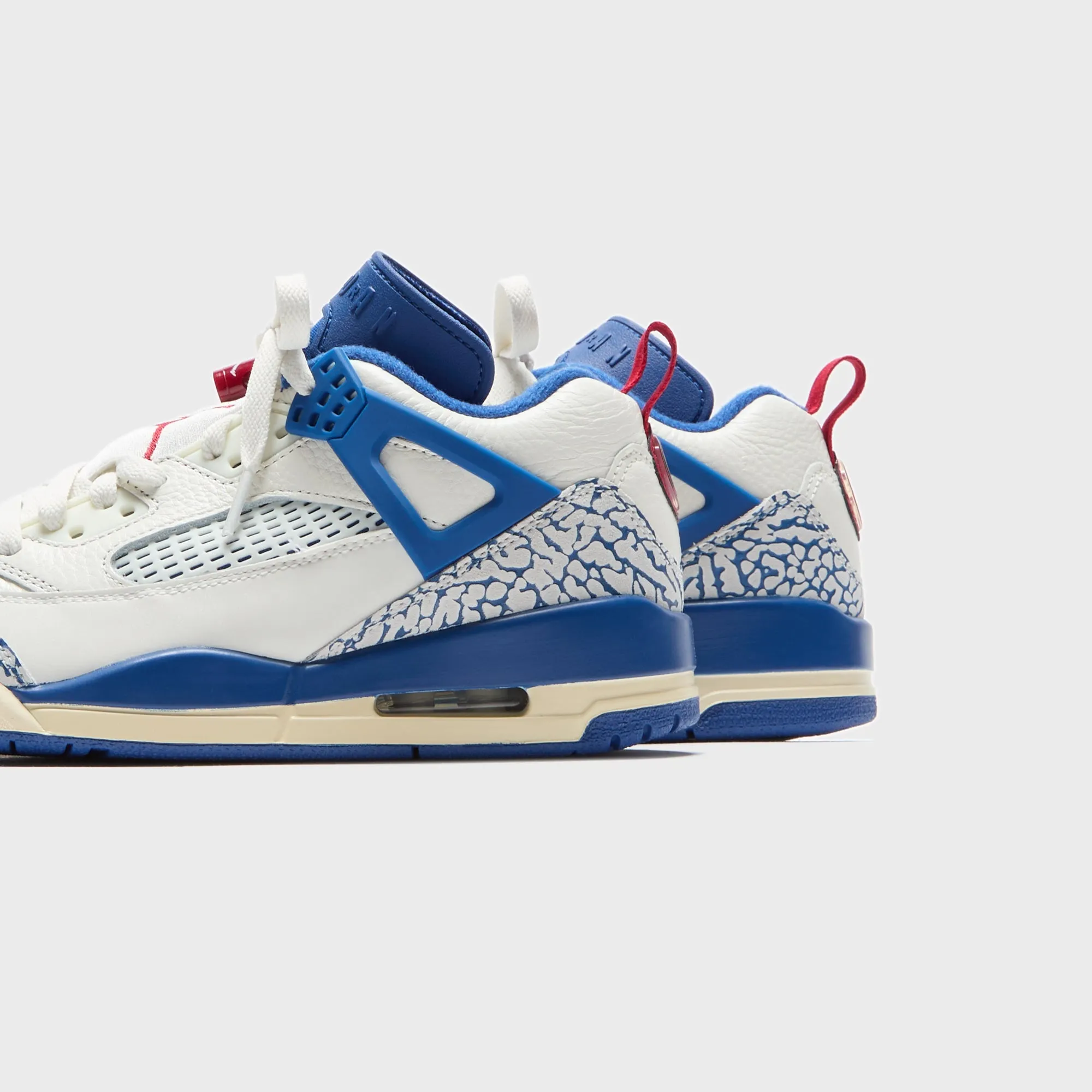 Short Distance Running Ergonomic Efficiency Jordan Spizike Low - Sail / Stormblue / Varsity Red / Muslin