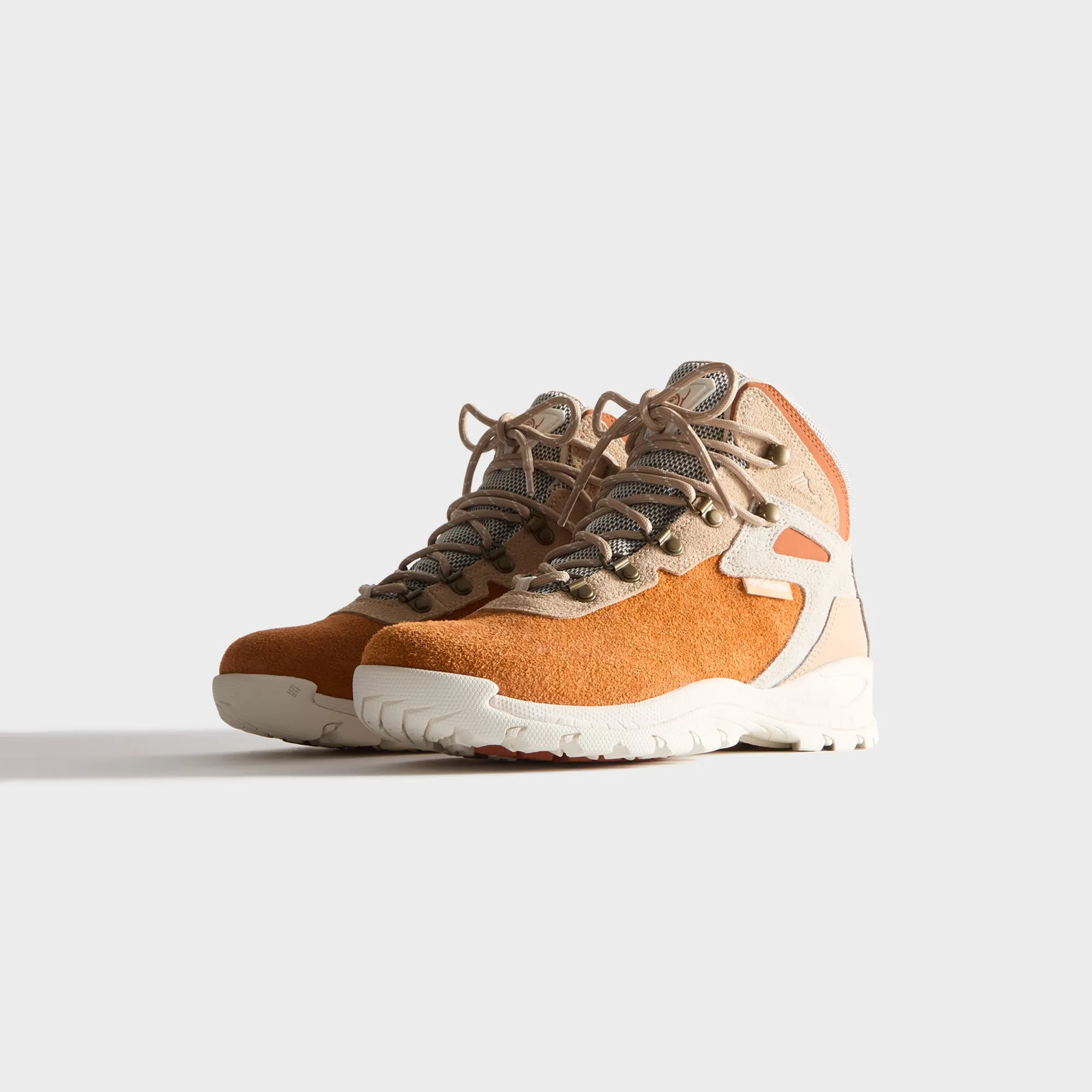 Kith & South2 West8 For Columbia Newton Ridge - Light Adobe Snowcap Challenging Look