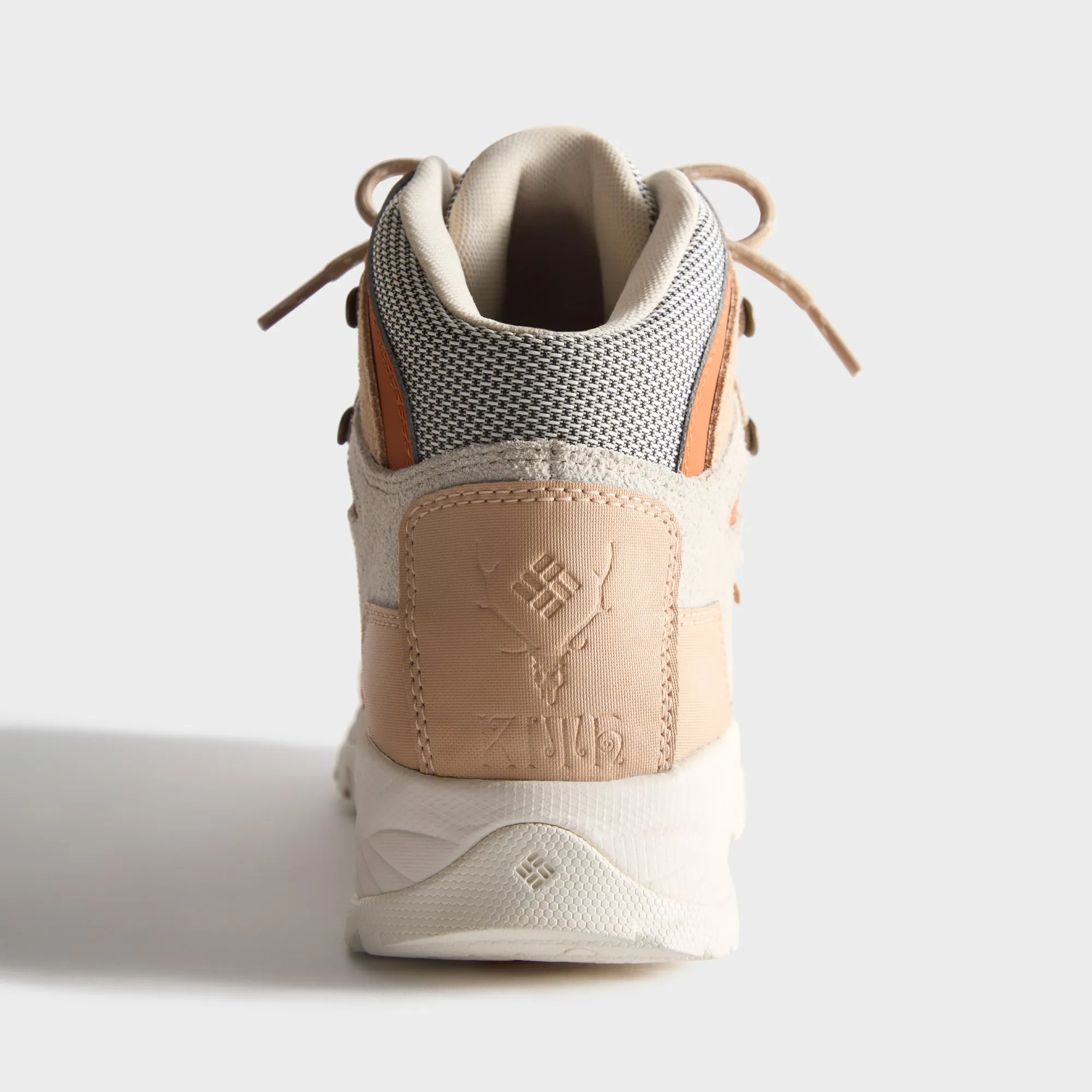 Kith & South2 West8 For Columbia Newton Ridge - Light Adobe Snowcap Long Distance Running Sneakers Training In Use Comfort