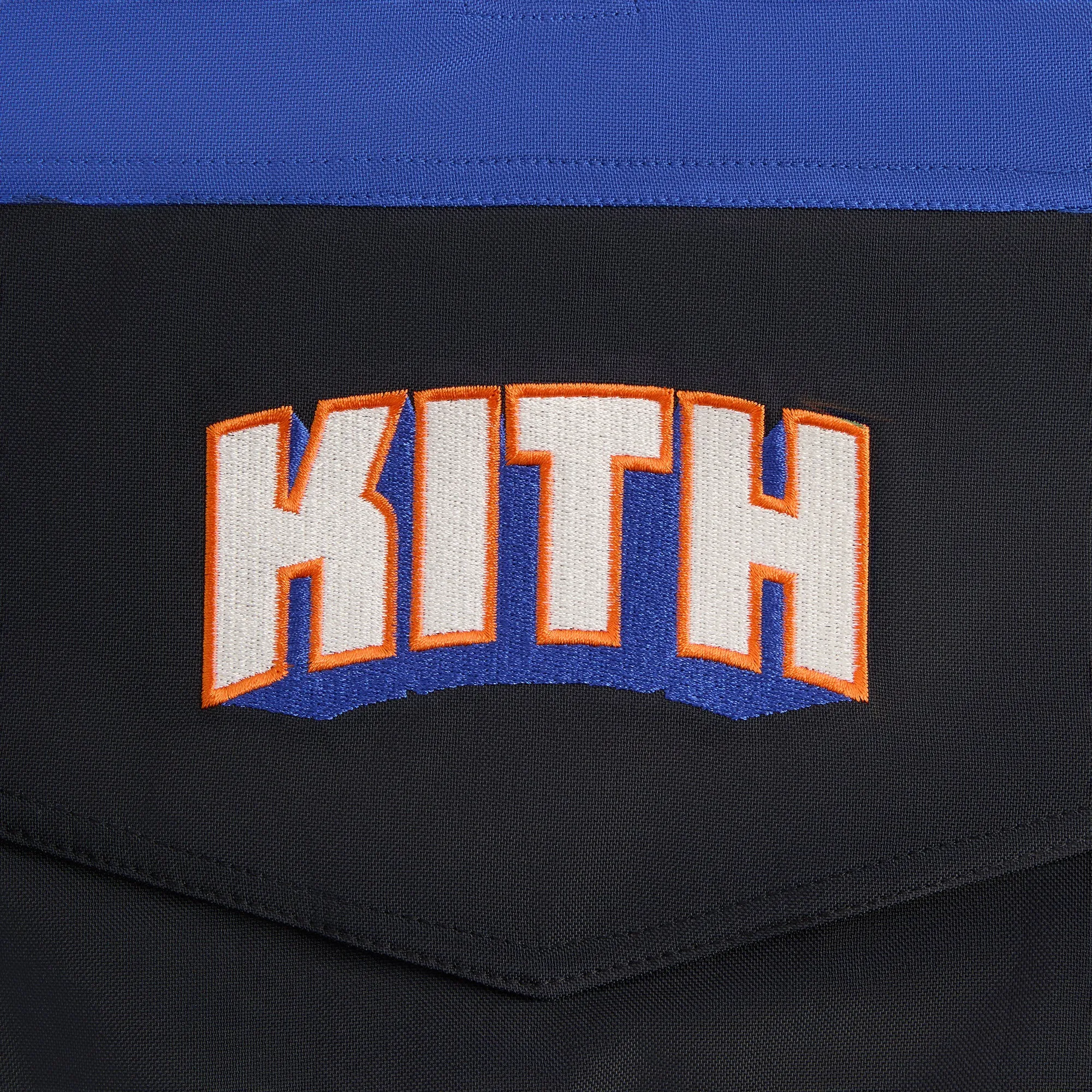 Satiny Effect Form-Fitting Feature Kith For The New York Knicks Wings Quarter Zip Anorak - Black
