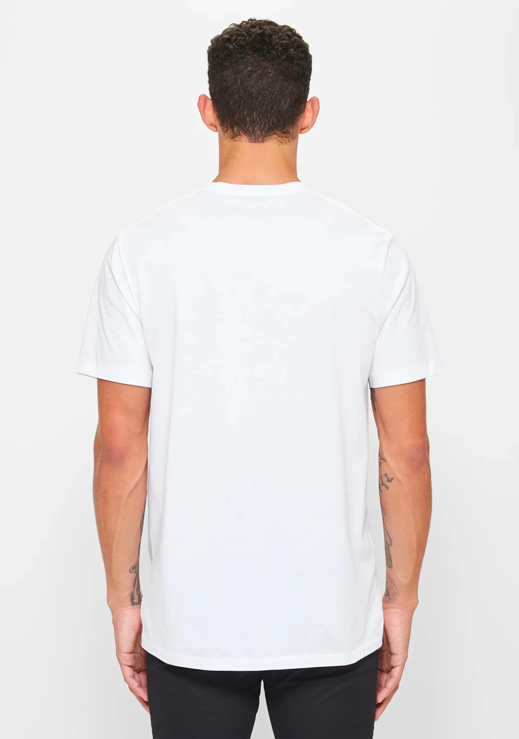 Wrinkle-Resistance Feature Outsole Gildan Adult Leeds United Supporter Tee White