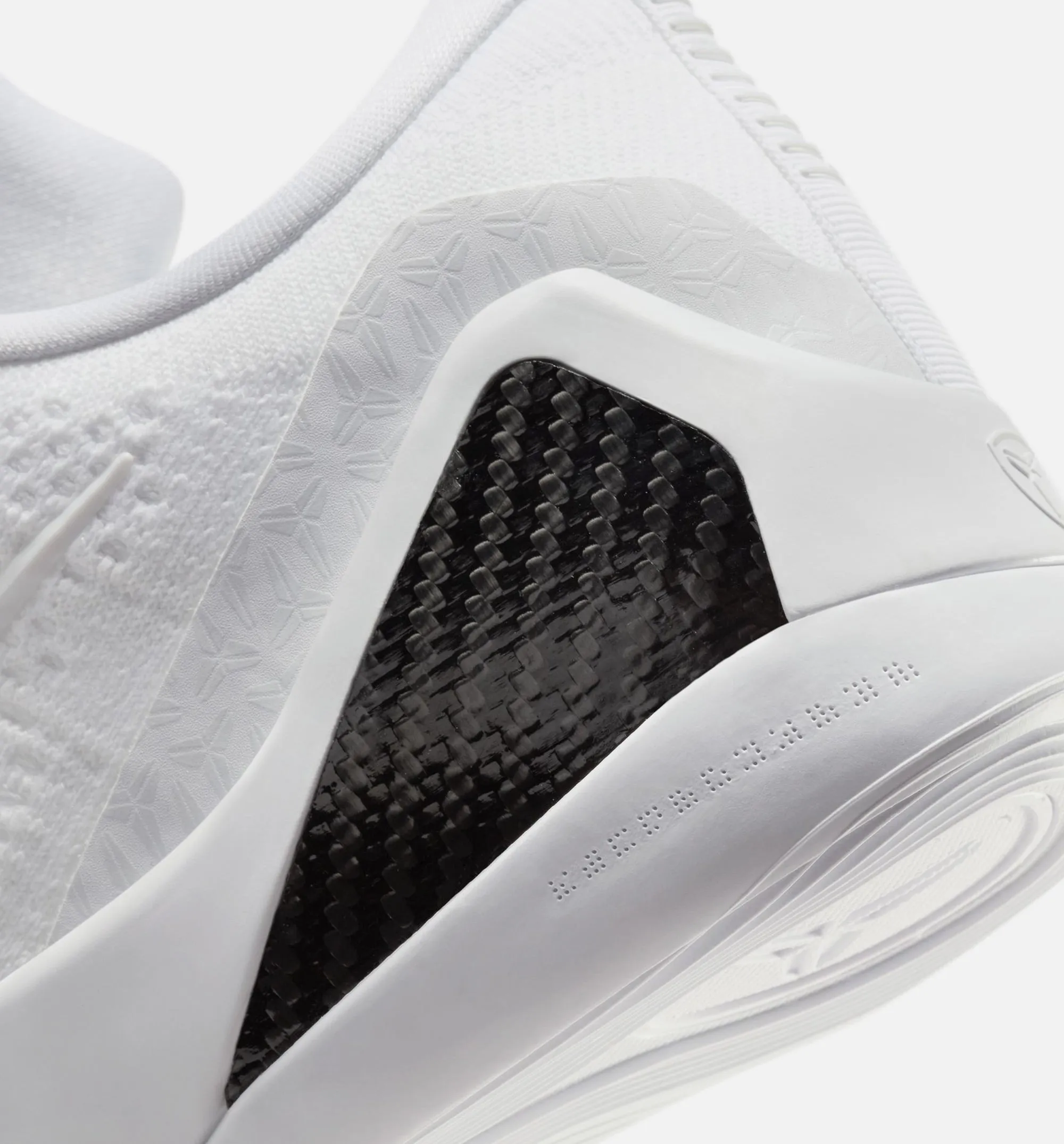 Molded Canvas Kobe 9 Elite Low Protro Halo Mens Basketball Shoe - White