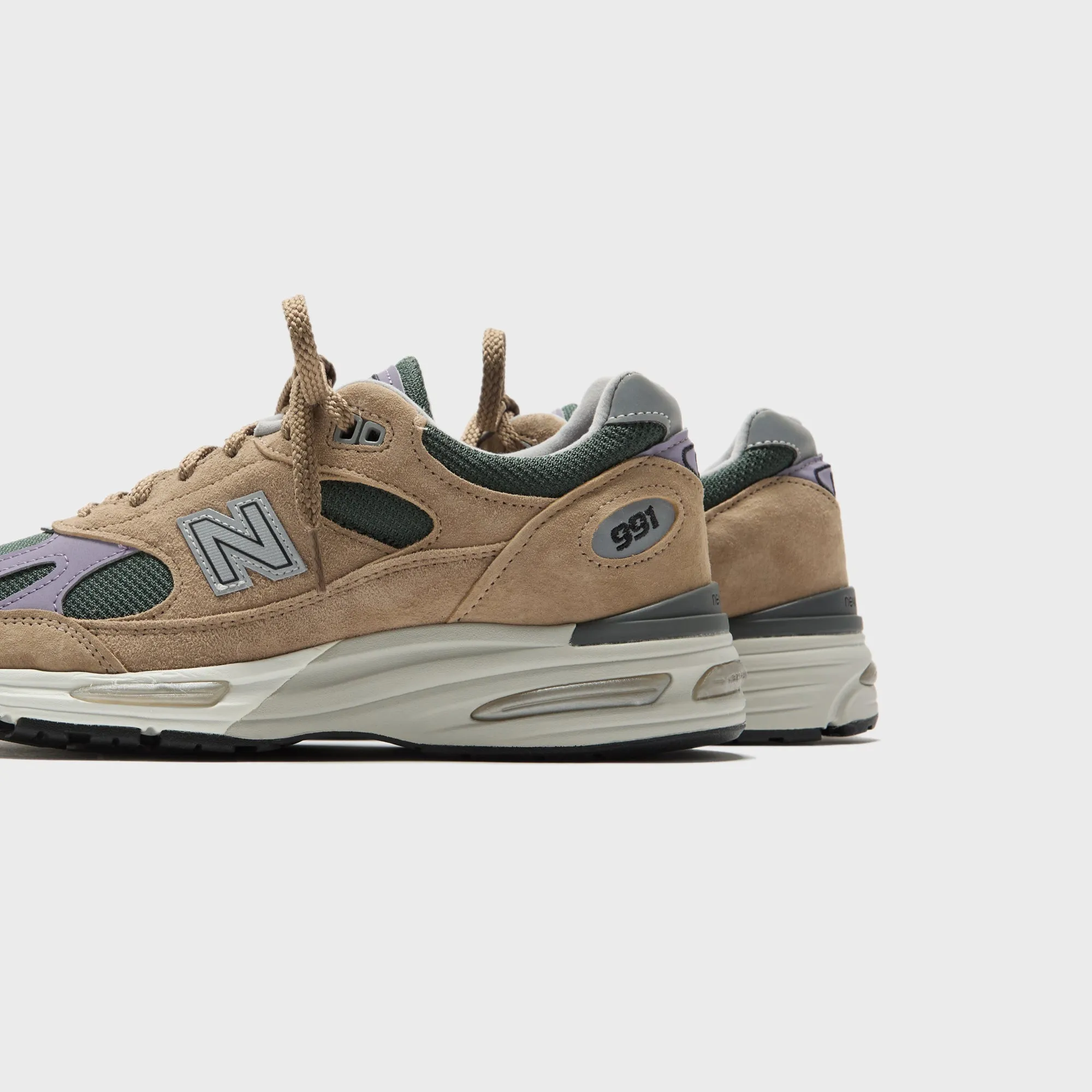 Game-Changer Footwear New Balance Made In Uk 991V2 - Cement