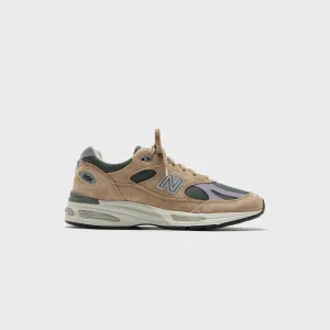 The Fast Lane Choice New Balance Made In Uk 991V2 - Cement