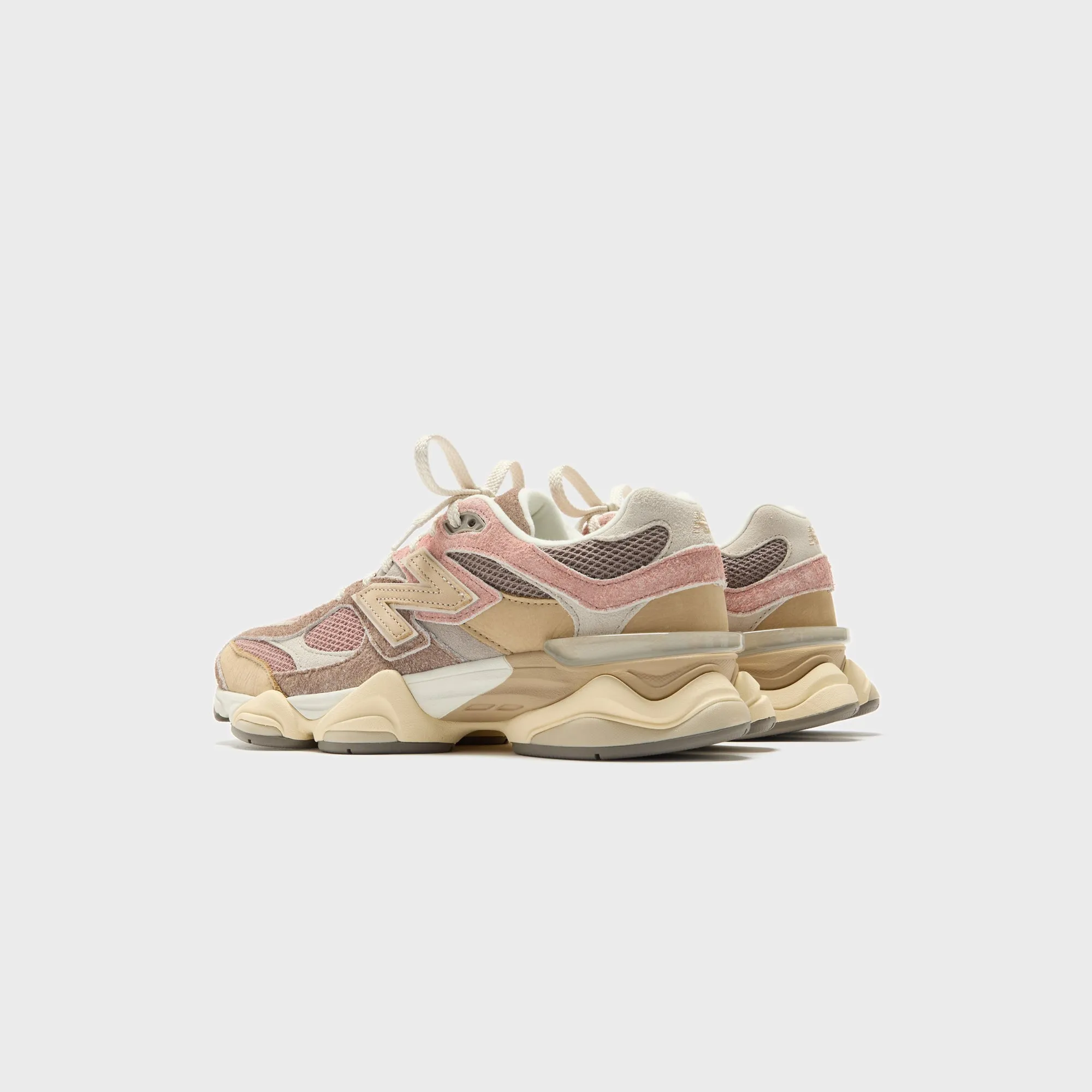 Thanksgiving Day Sale Gear Up and Go New Balance 9060 - Landslide / Mushroom / Incense