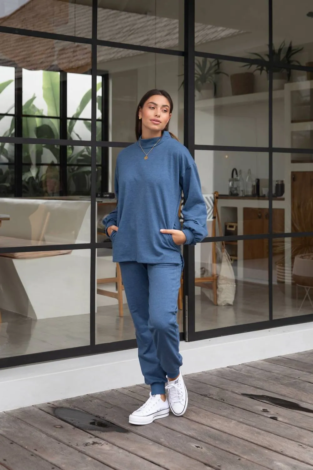 Pull décontracté à longue poche en indigo