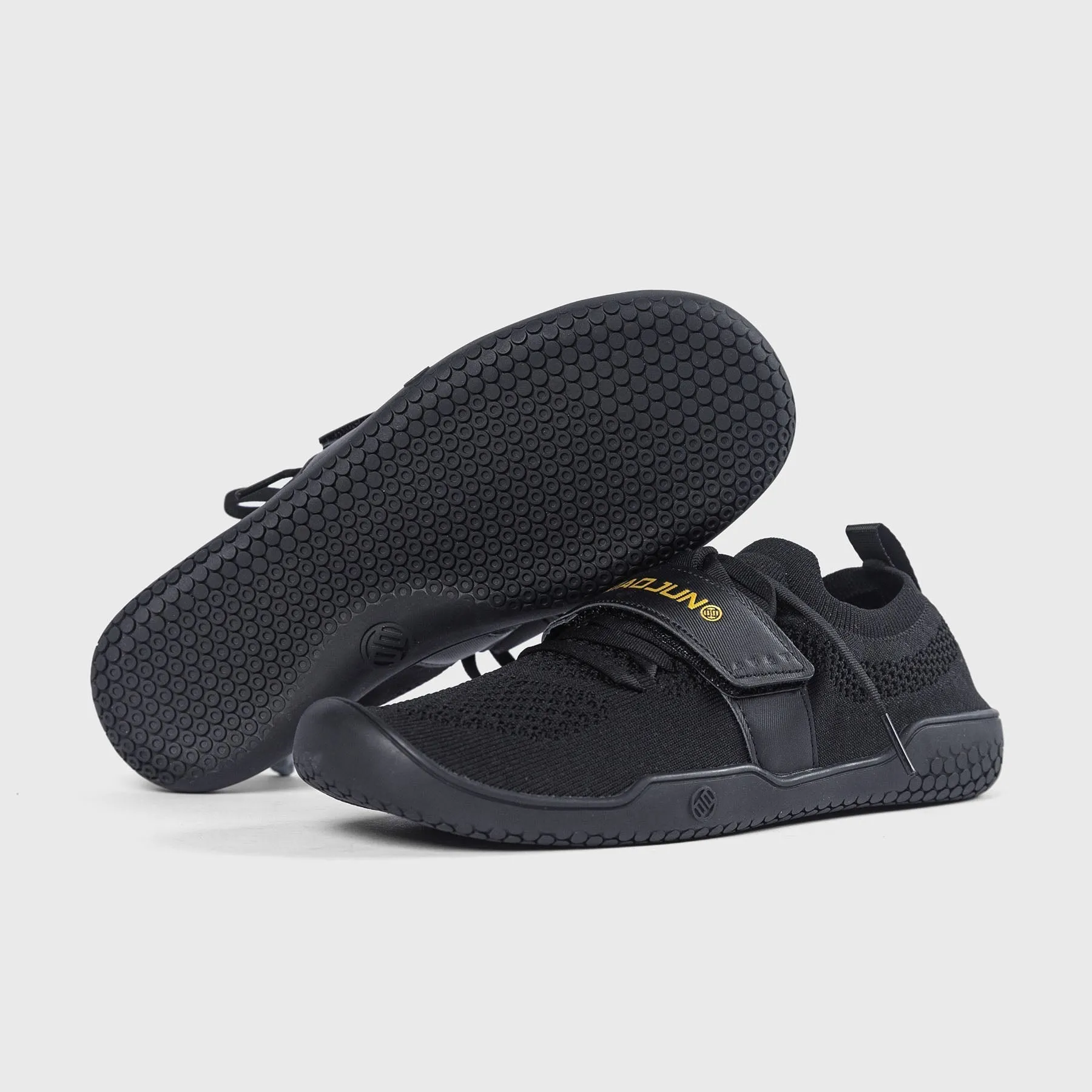 Comfortable Head ""Comfortable" Lu Xiaojun - Nature Trainers 1.0 - Black