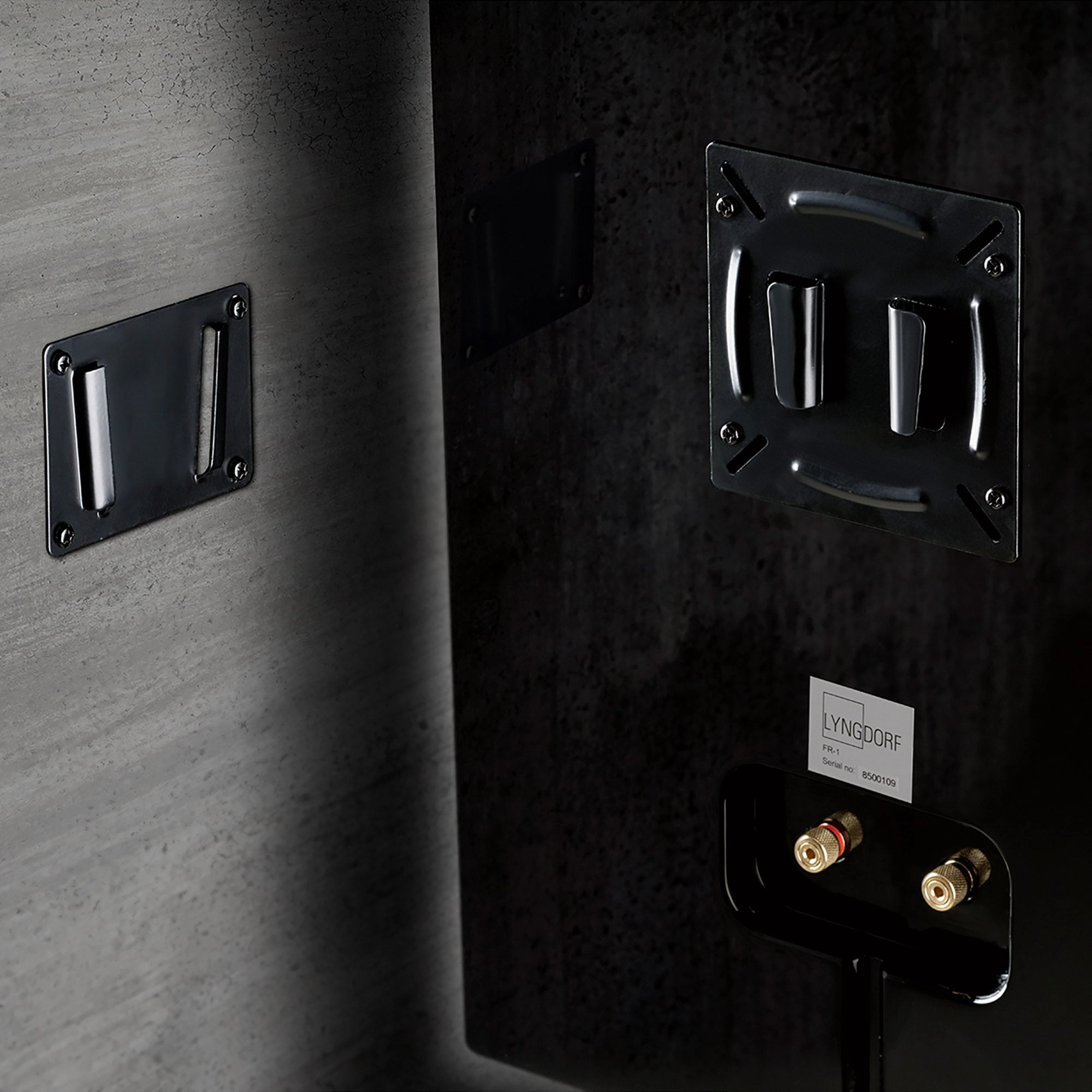 Lyngdorf FR-1 Full Range Speaker with Gabriel fabric cover