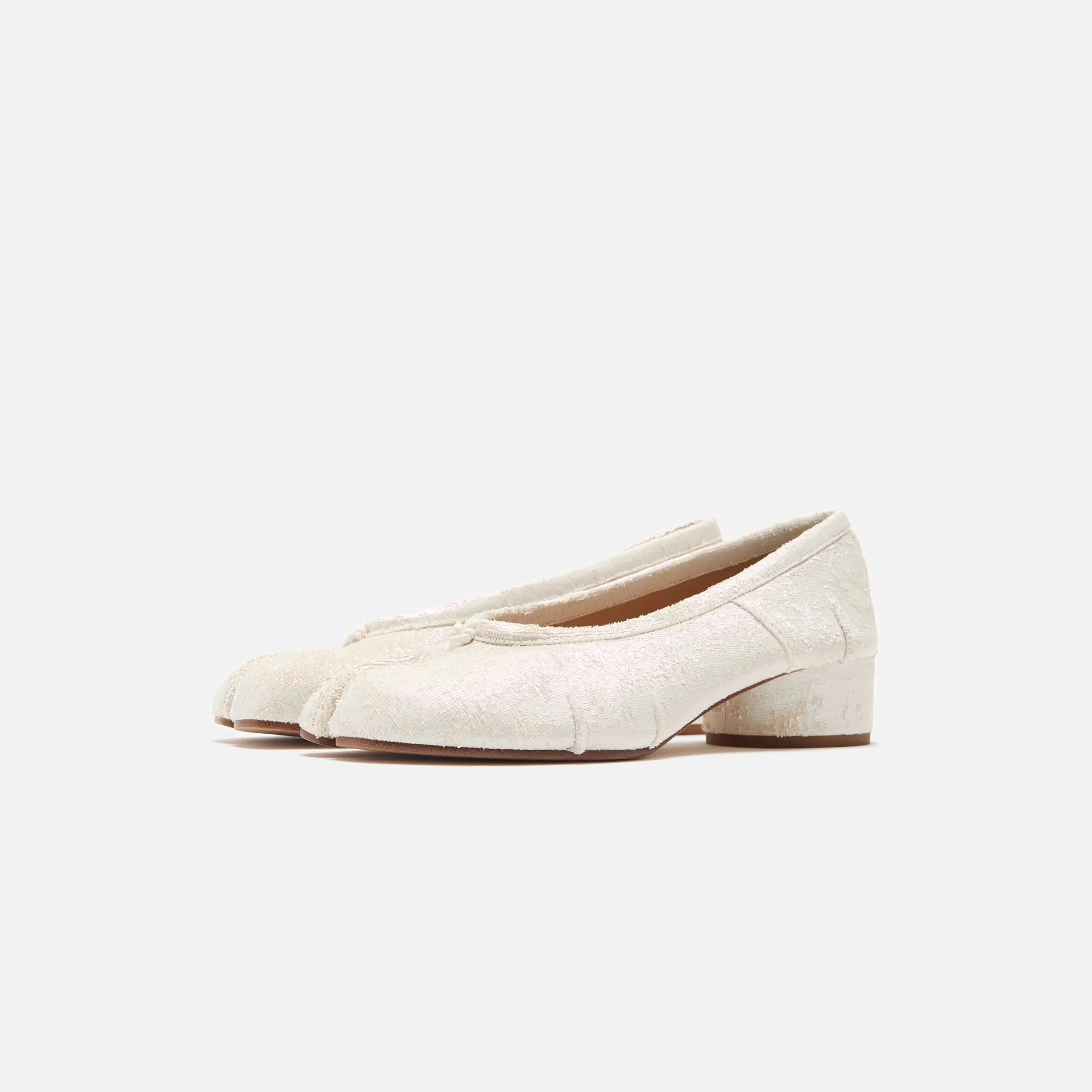 Comfortable Prints Comfort Solution Features Maison Margiela Tabi Ballerina H30 - White Pearly