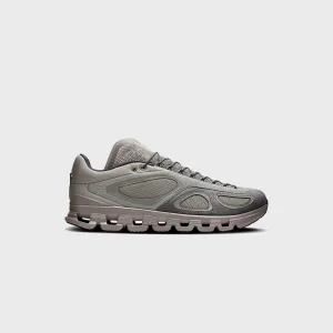 On Running X Fka Twigs Cloud X - Cloud Desert Make a Statement