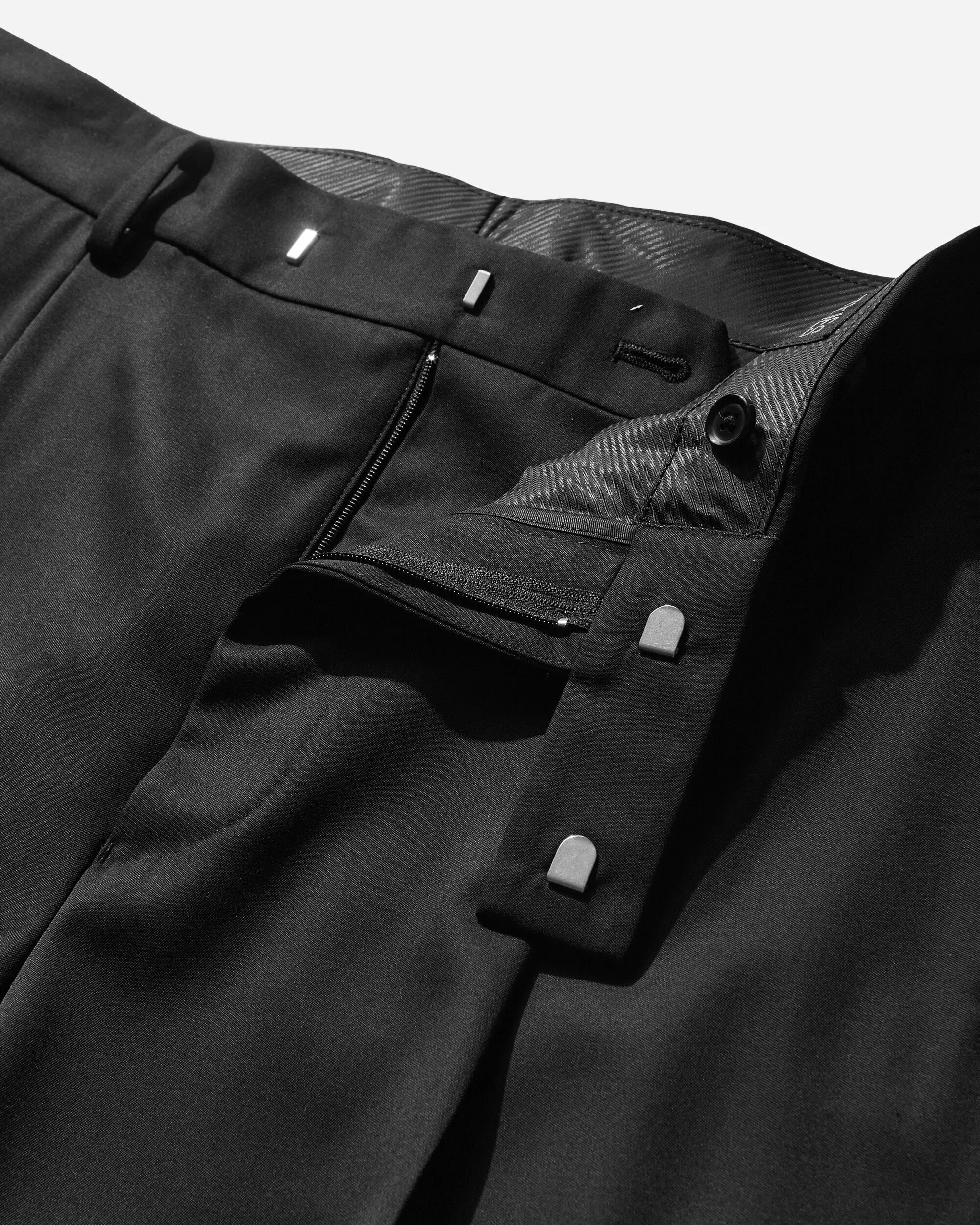 Comfort And Recycled Material Elastic Cuffs Style Men'S Pleated Trousers (Type-2) Black