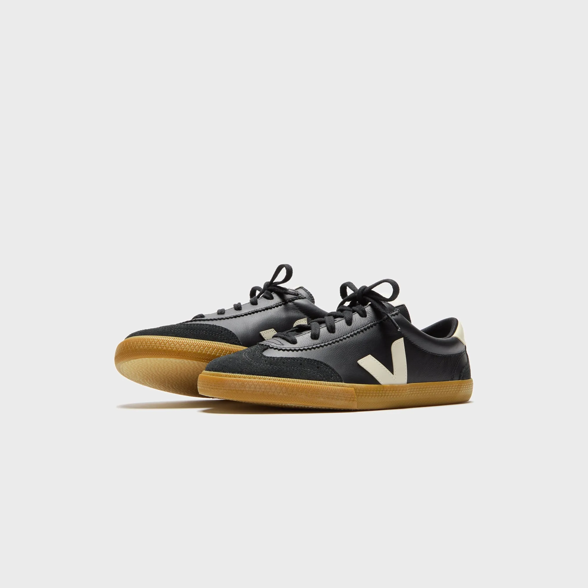 Veja Wmns Volley - Black Pierre Slip-On Slip-On Flexibility Design
