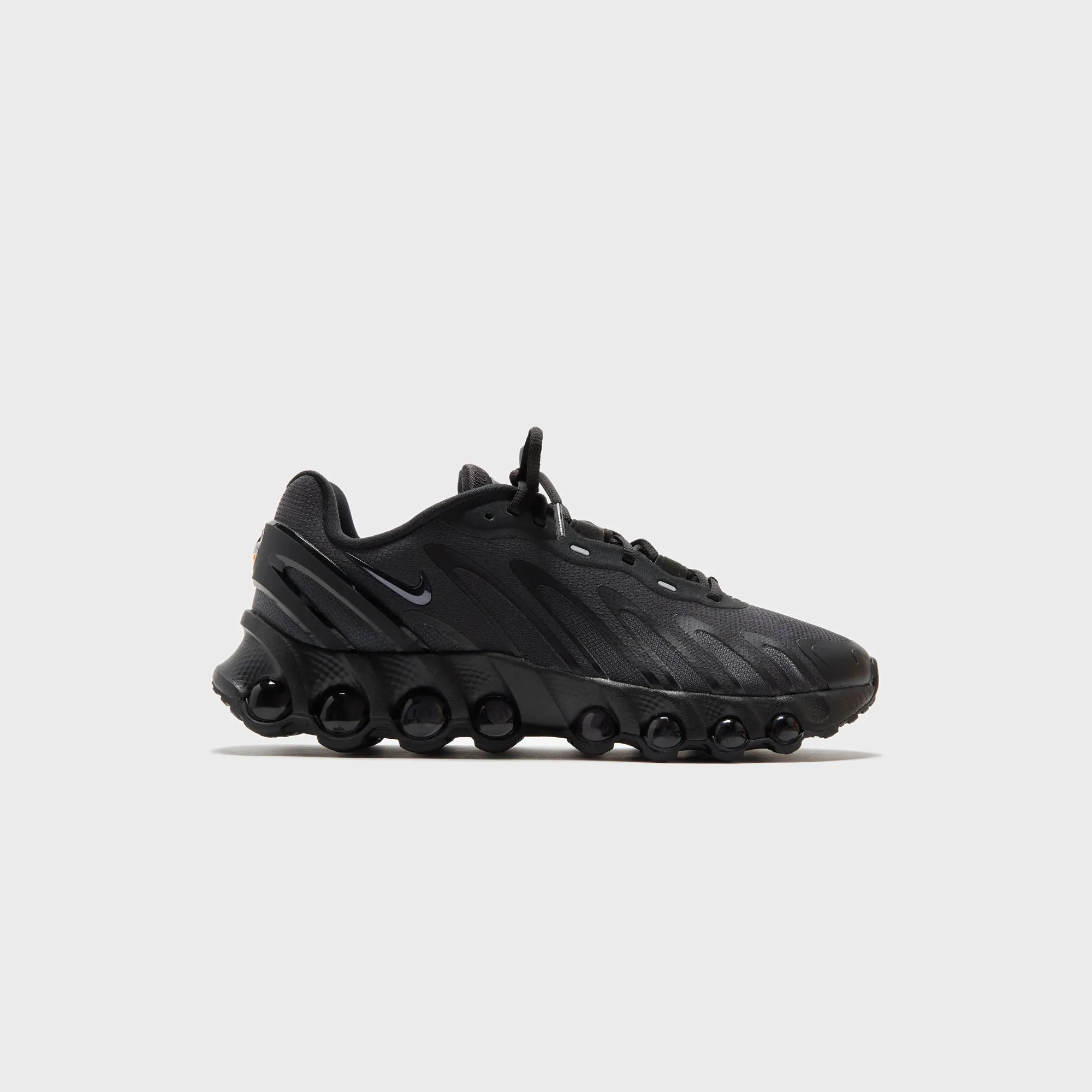Nike Air Max Dn8 - Black / Anthracite Elastic Powder Breathable Outer Layer Design