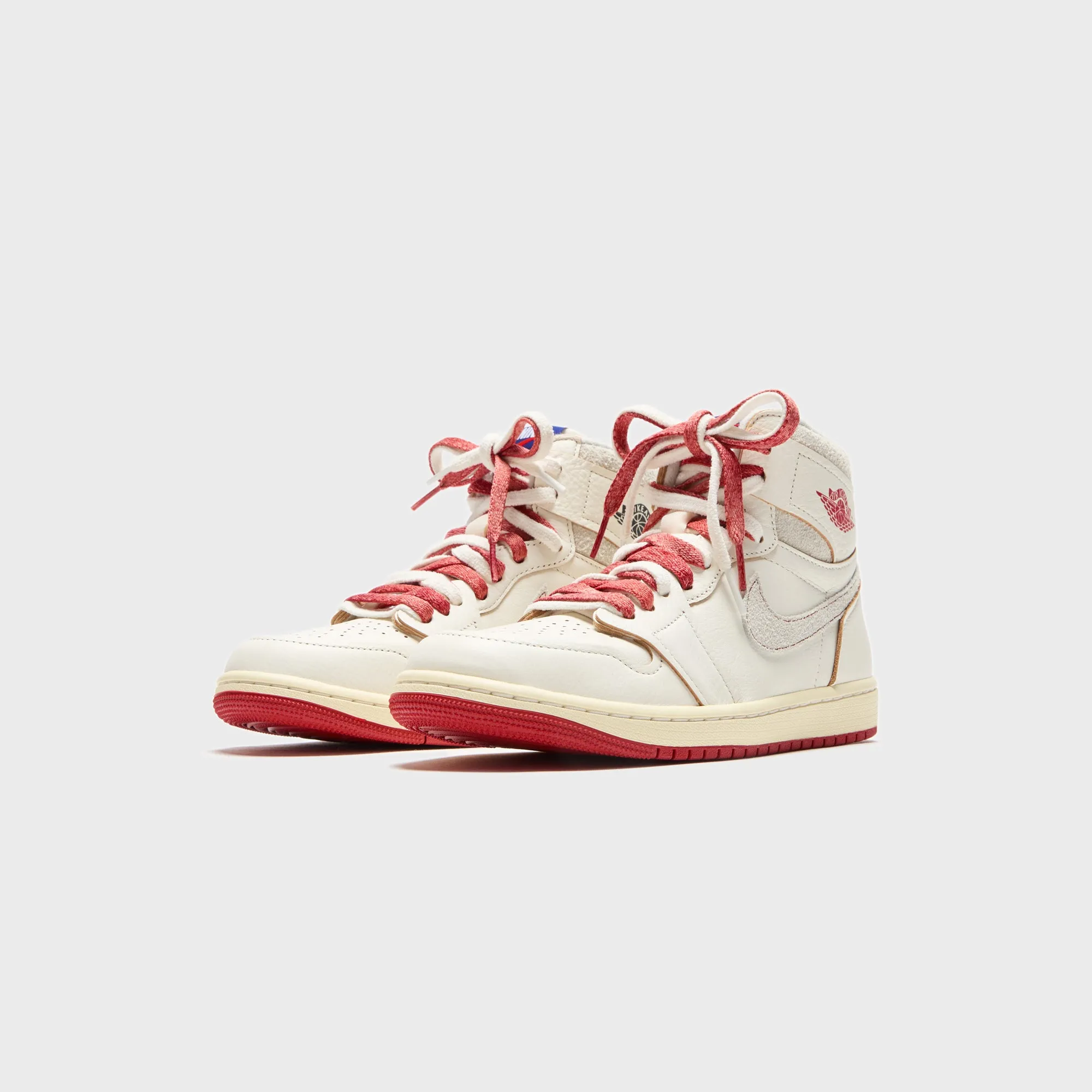 Slip-On Character Value Slip-On Durable Feature Design Jordan Wmns Air Jordan 1 Retro High Og - Sail / Cinnabar / Light Bone