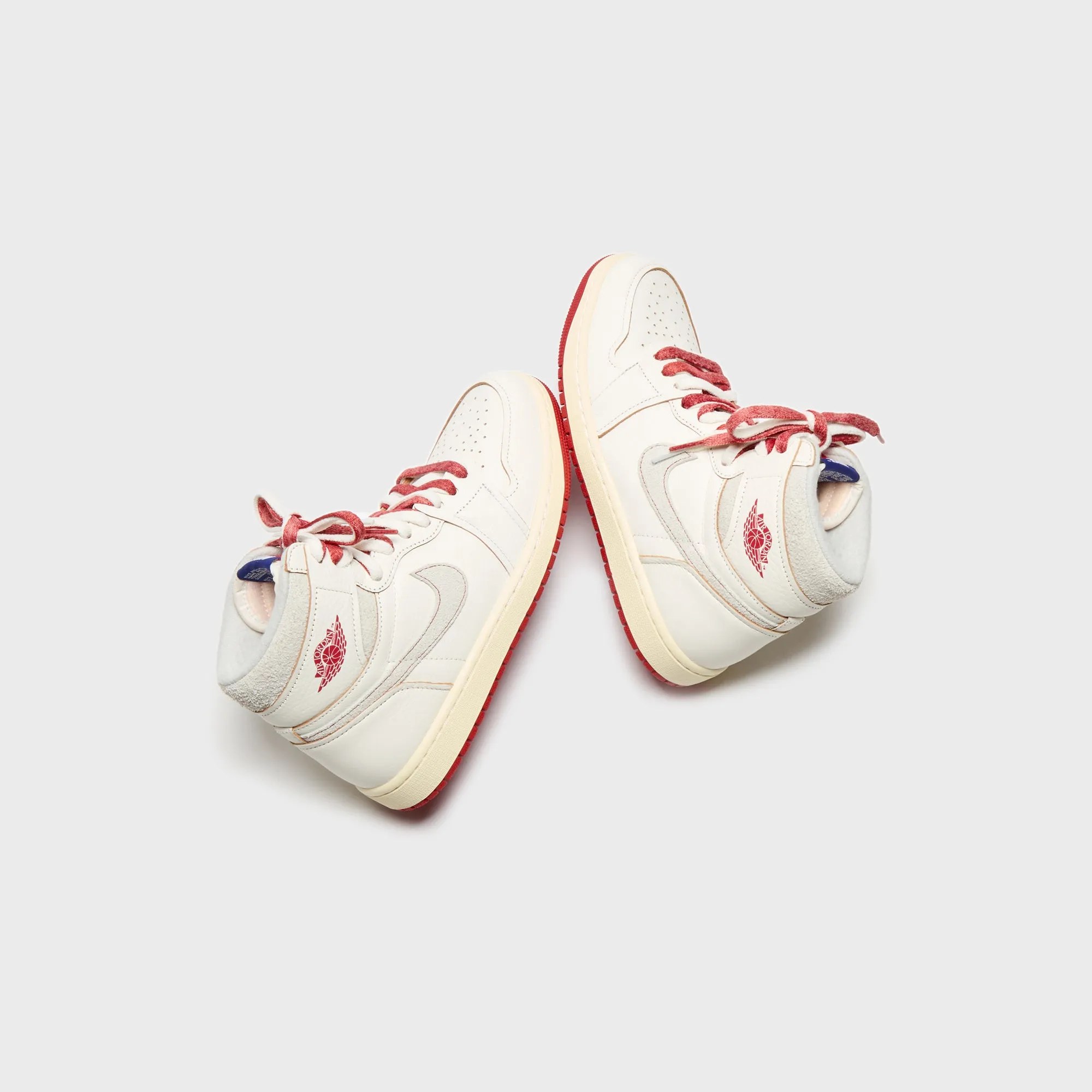 Jordan Wmns Air Jordan 1 Retro High Og - Sail / Cinnabar / Light Bone POM Material