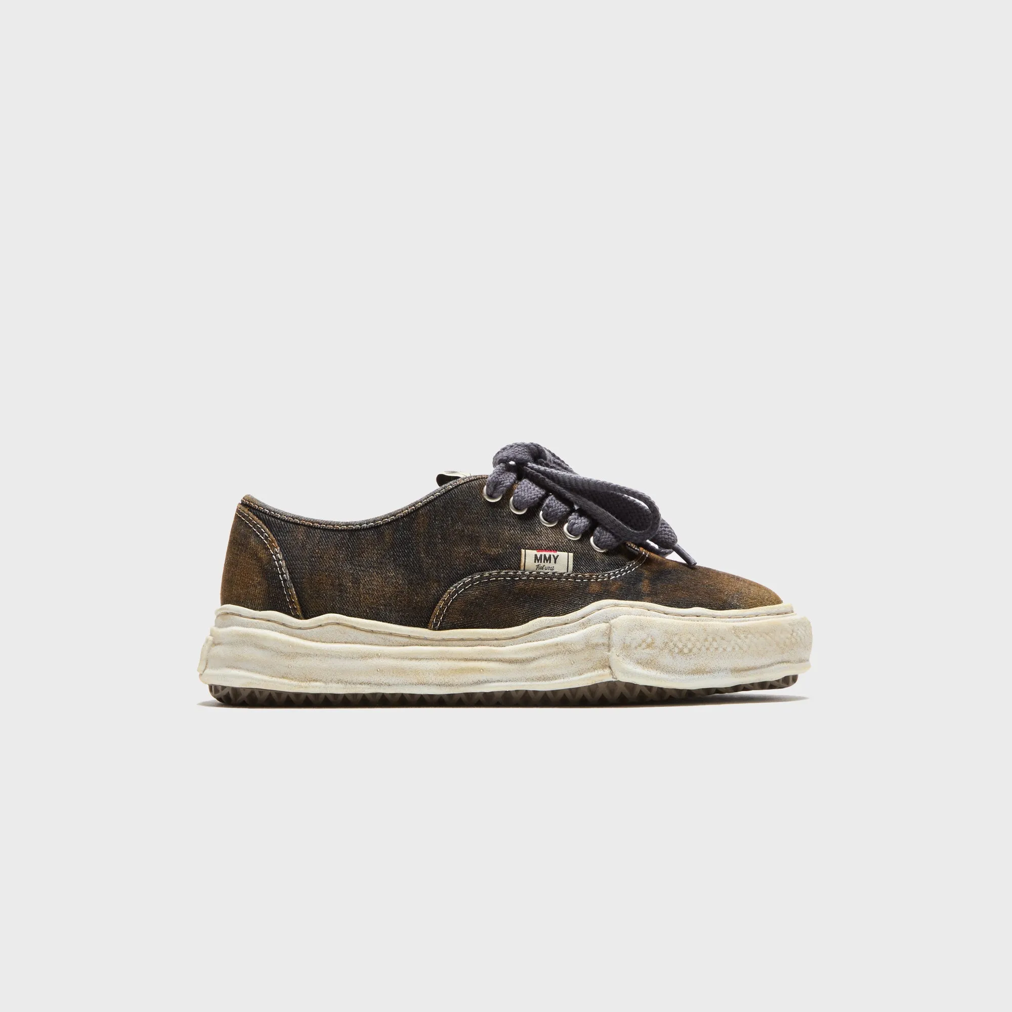 Adjustable Volume Looking Forward Mihara Yasuhiro Baker Original Sole Washed Denim Low-Top Sneaker - Black