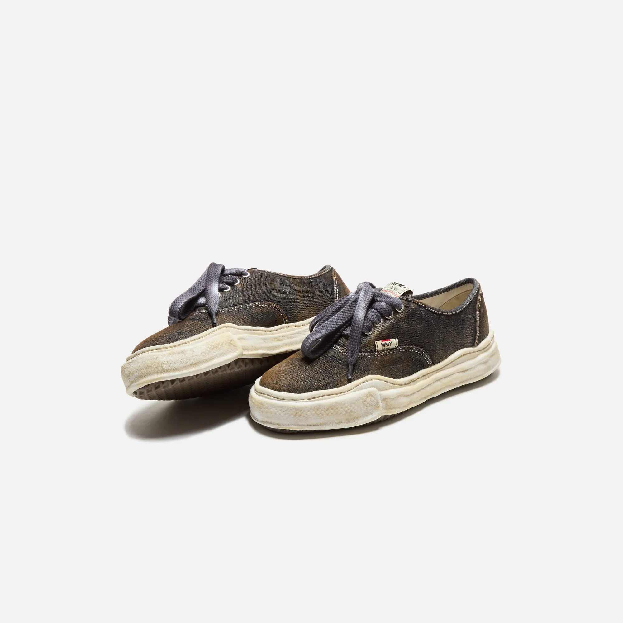 Energizing Lace-Up Mechanism Mihara Yasuhiro Baker Original Sole Washed Denim Low-Top Sneaker - Black