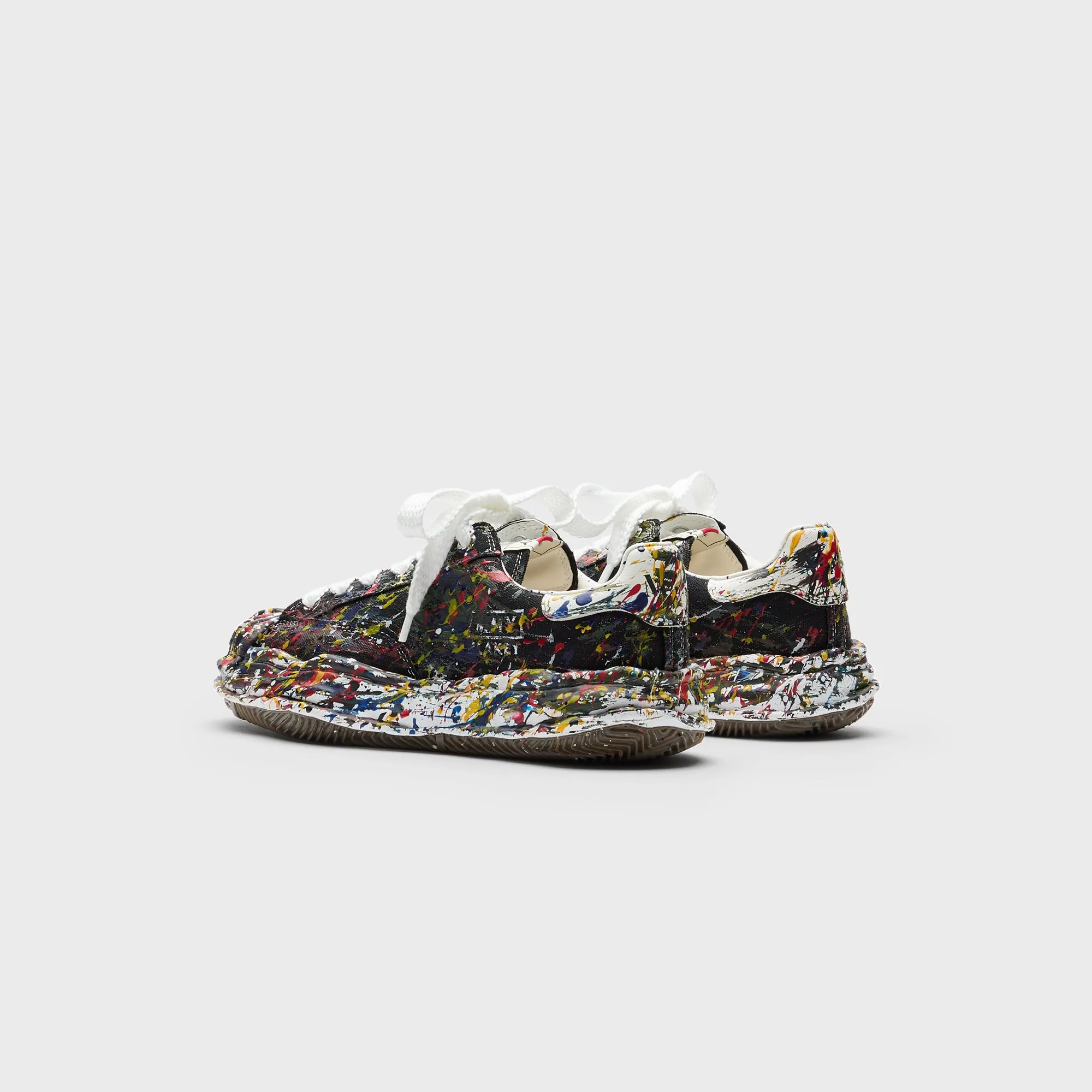 Comfortable Collar Comfort Heart Mihara Yasuhiro Blakey Original Sole Sputtering Canvas Low Top Sneaker - Black