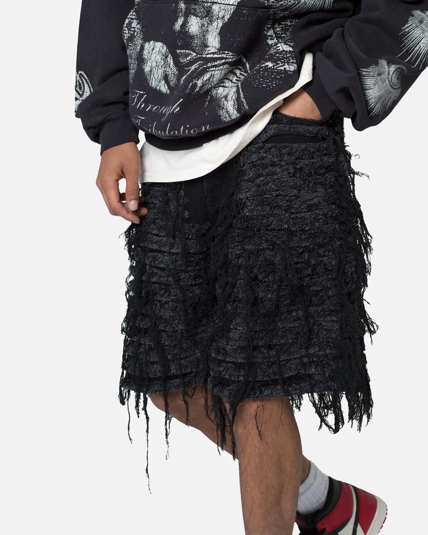 Short en denim effiloché MNML noir