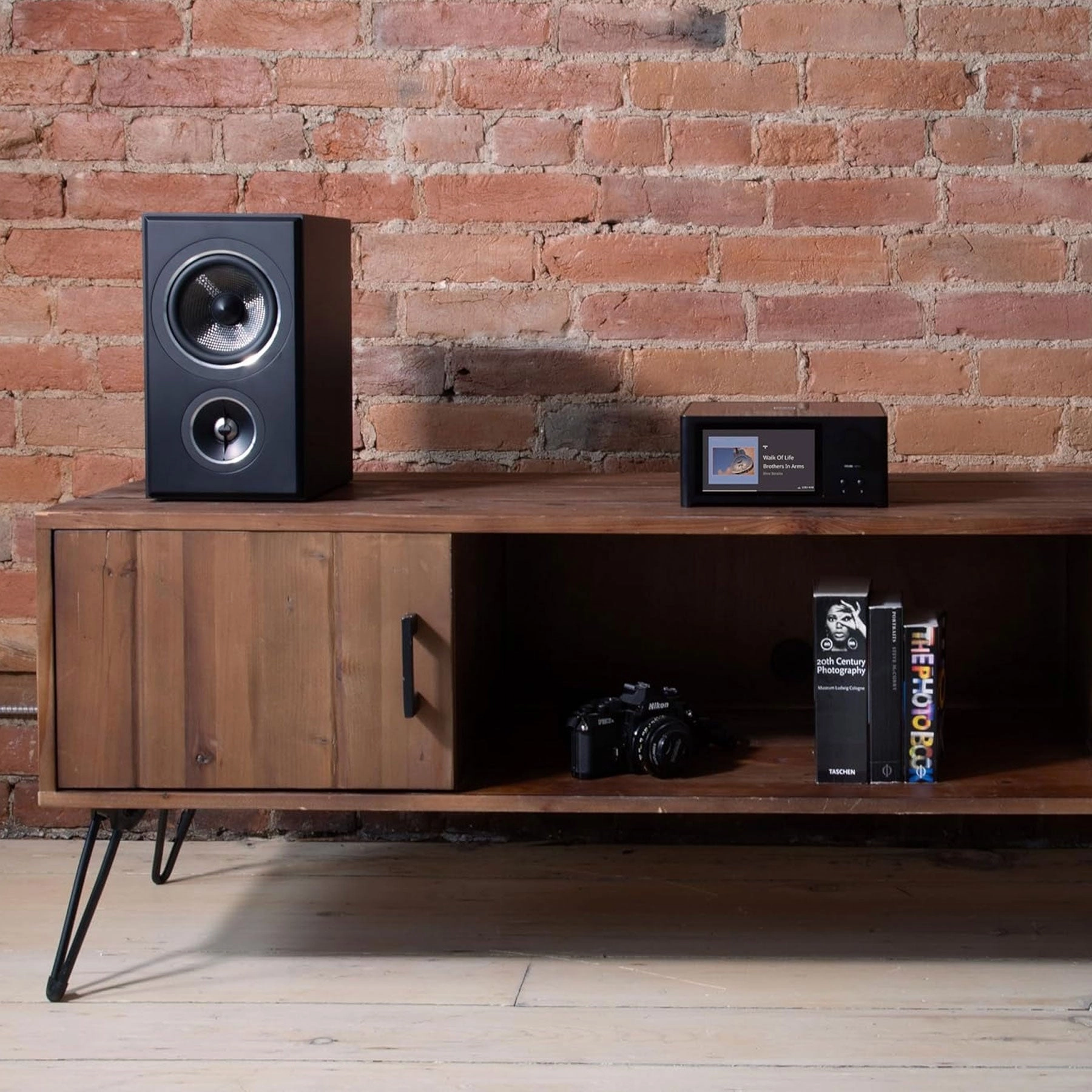 NAD: C 700 V2 Streaming Integrated Amplifier