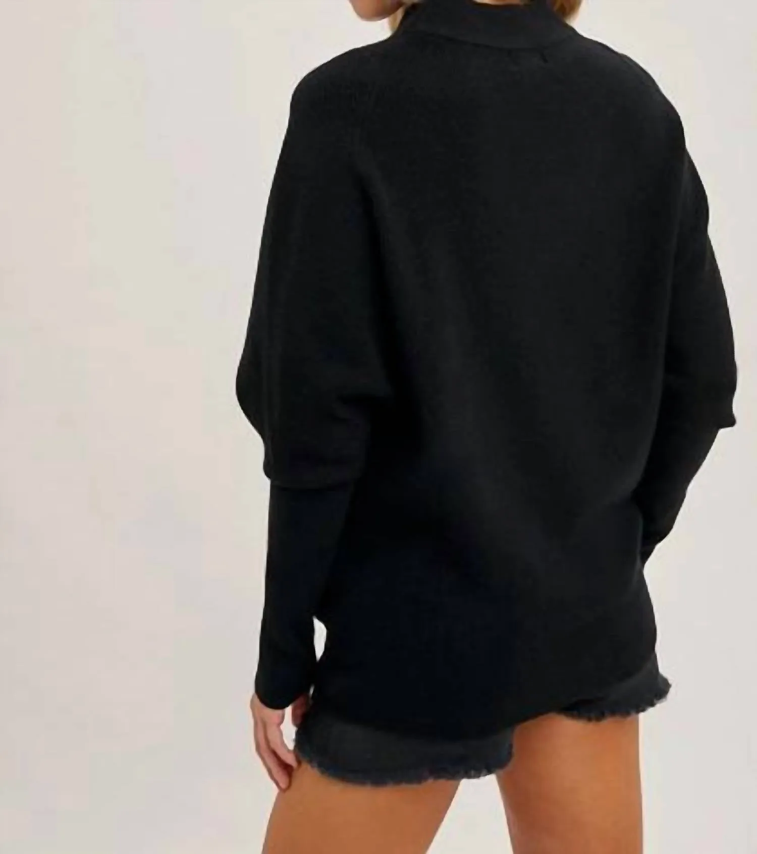 Pull Never Over You en noir