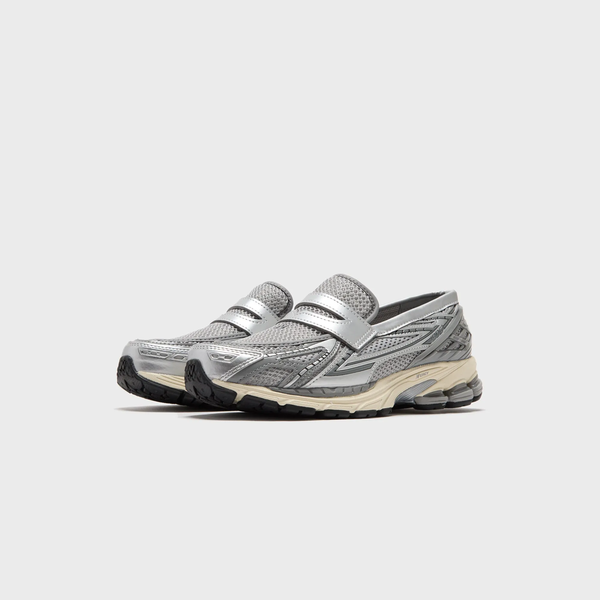 Push Beyond Limits New Balance 1906 Loafer - Silver / Grey / Turtledove