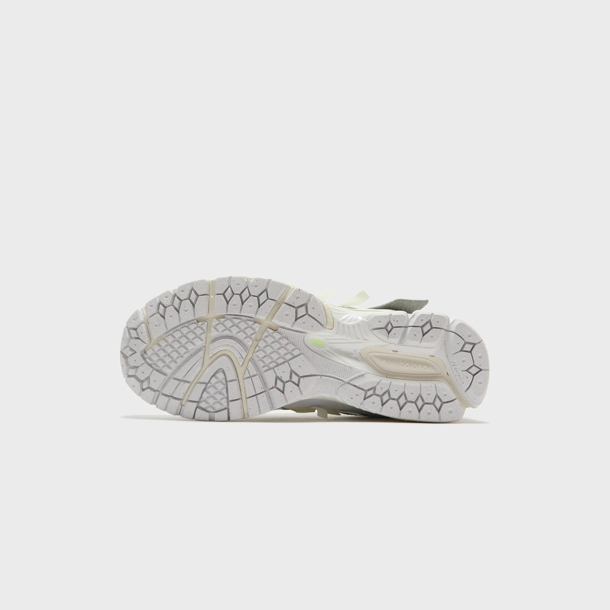 New Balance 1906A - White / Green Holiday Sale Hit Your Next Level