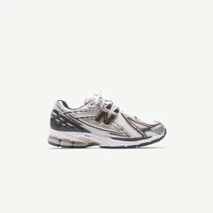 Unapologetically You New Balance 1906R - Metallic Silver