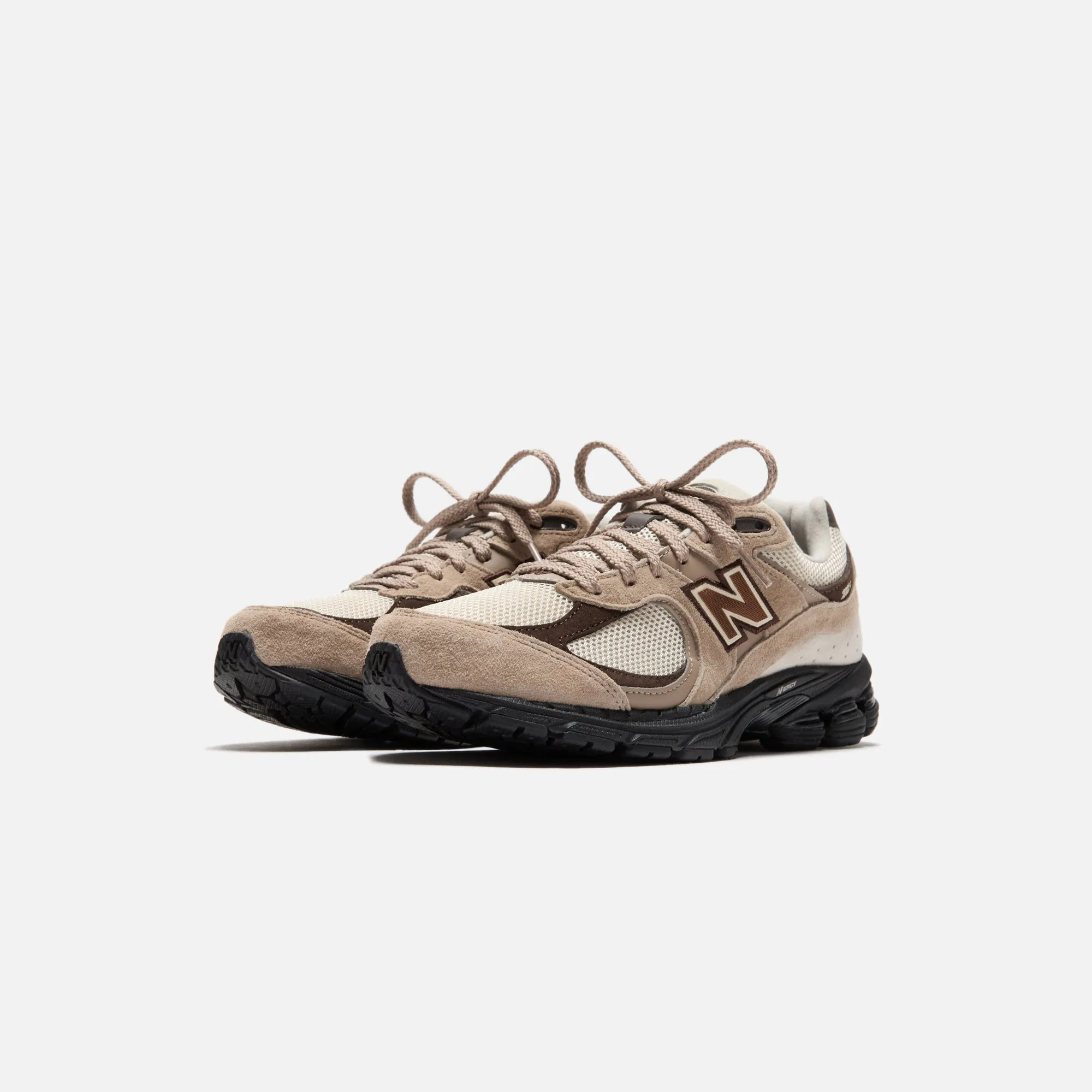 Comfortable Padding Moisture Management Anti-Slip Rubber Compound New Balance 2002R - Driftwood / Rich Earth