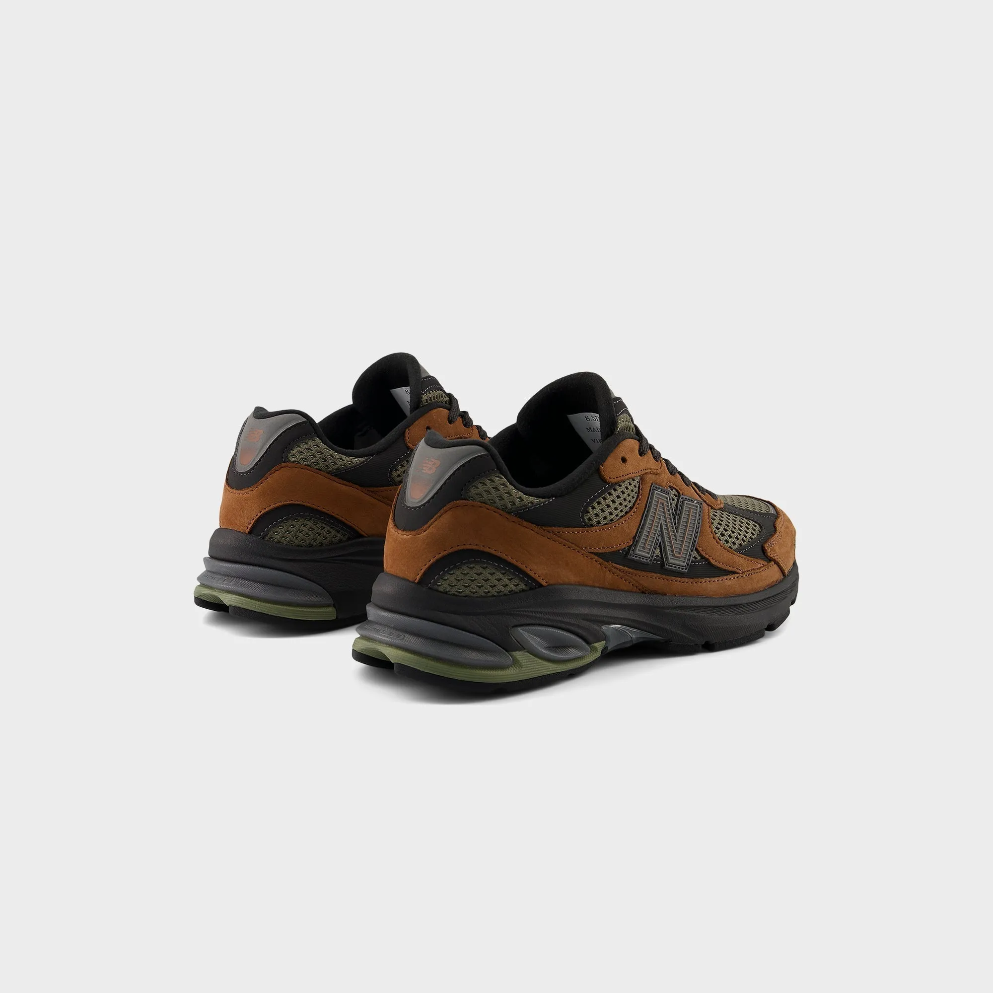 Comfortable Airflow New Balance 2010 - Brown / Olive / Black