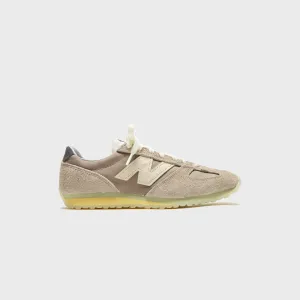 New Balance 471 - Arid Stone / Raincloud / Morel Long-Term Use Sports Flats