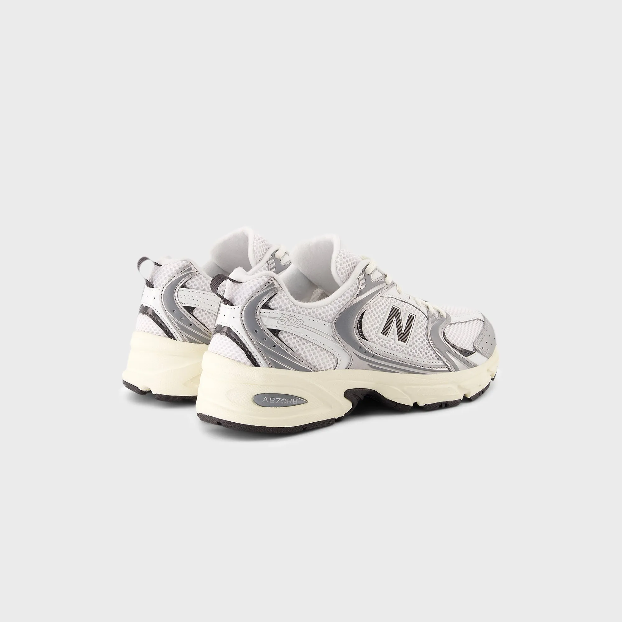 Outer Slip-On Benefit New Balance 530 - Silver Metallic / Black Cement