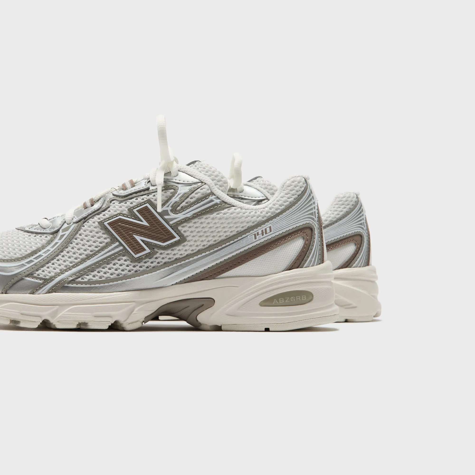 New Balance 740 - Sea Salt / Mushroom Wear-Resistant Upper Design