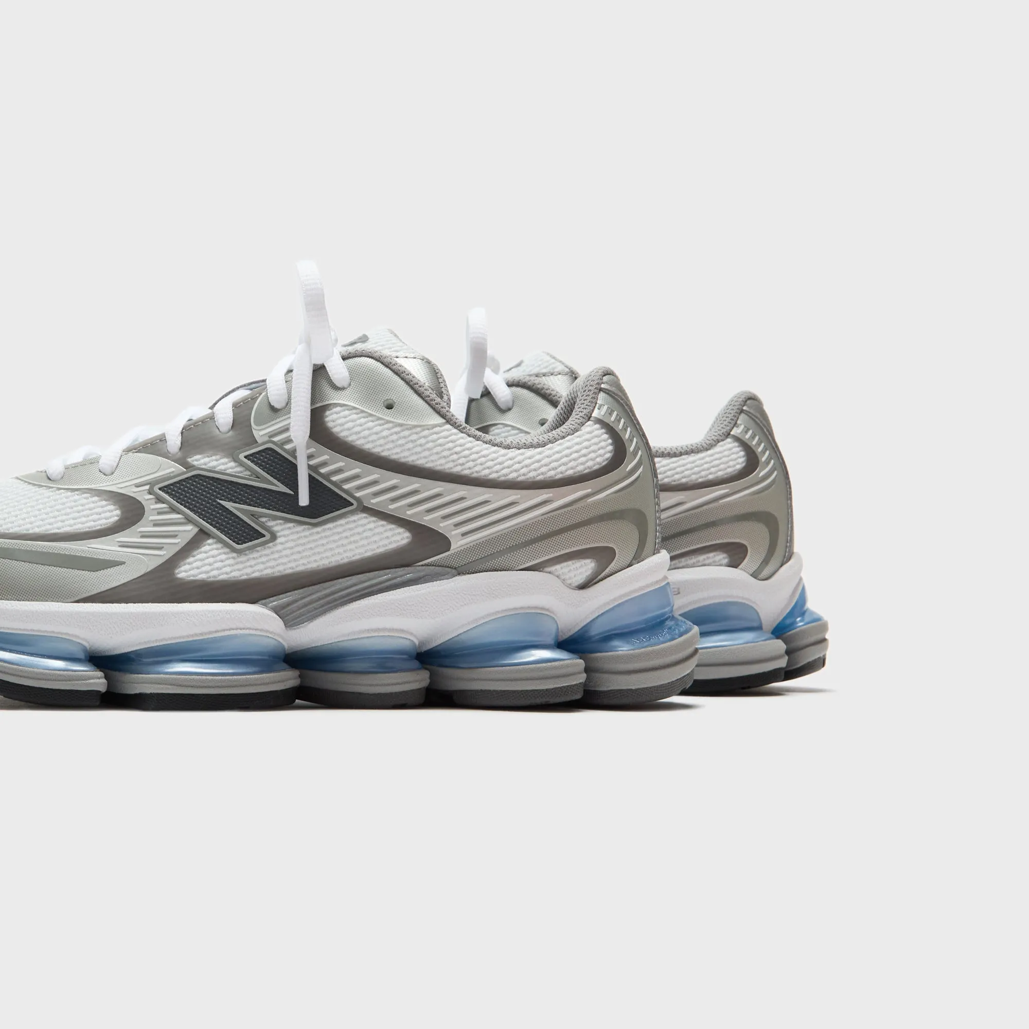 Special Offer New Balance Abzorb 2000 - White / Grey