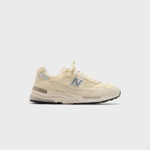 New Balance Made In Usa 992 - Calcium / Raw Cashew Slip-Resistant Footwear Storage Central Appeal
