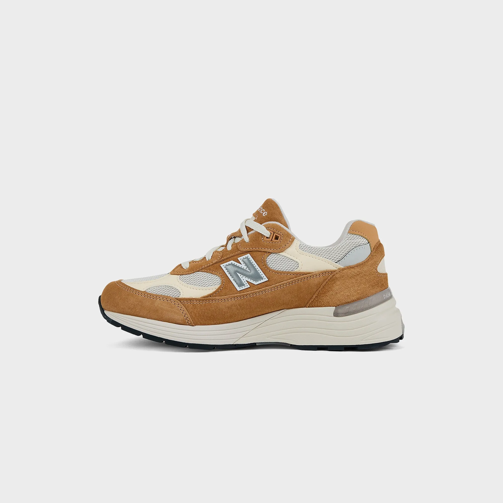 New Balance Made In Usa 992 - Sweet Caramel / Calcium Unleash Your Power