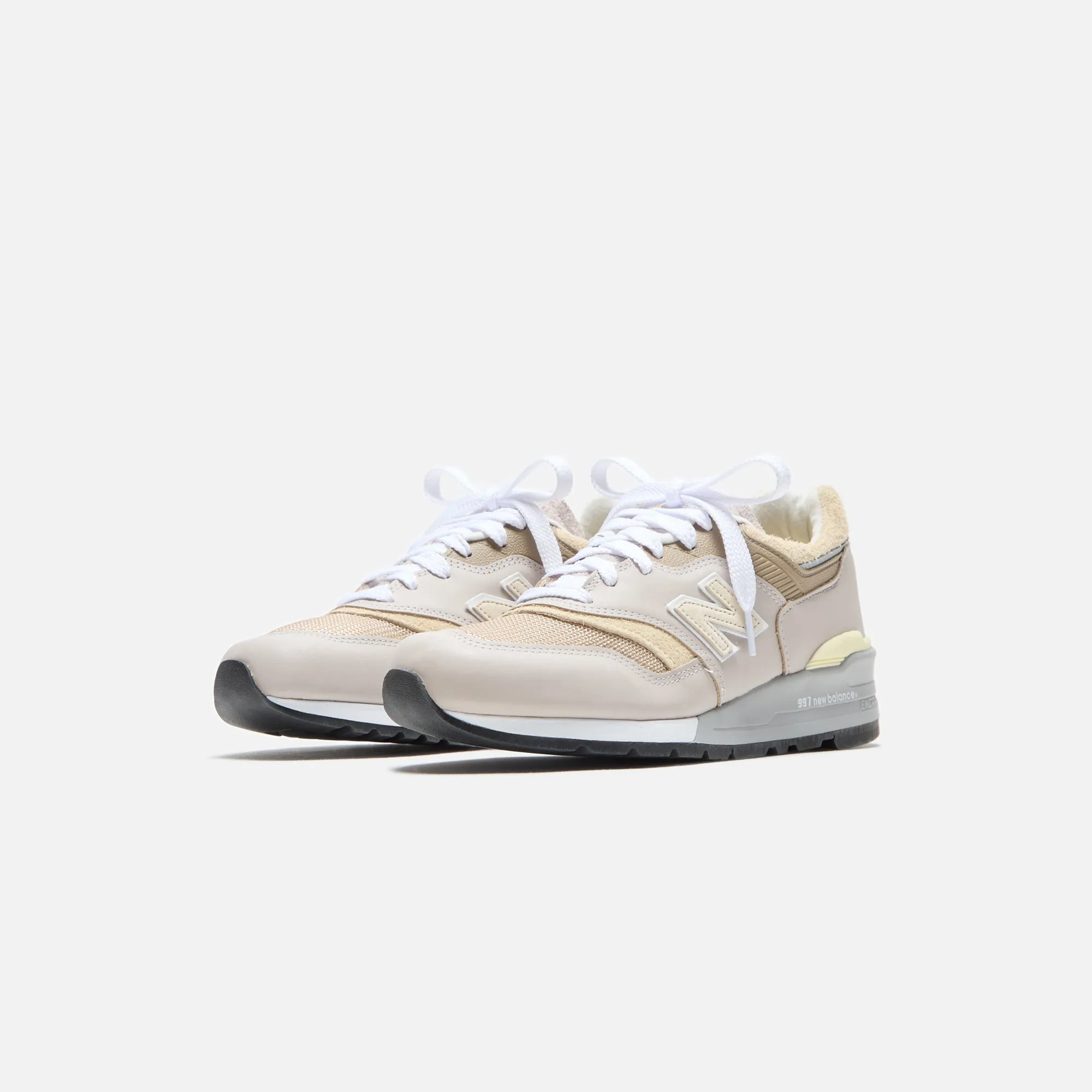 New Balance Made In Usa 997 - Moonrock / Driftwood Court Durability