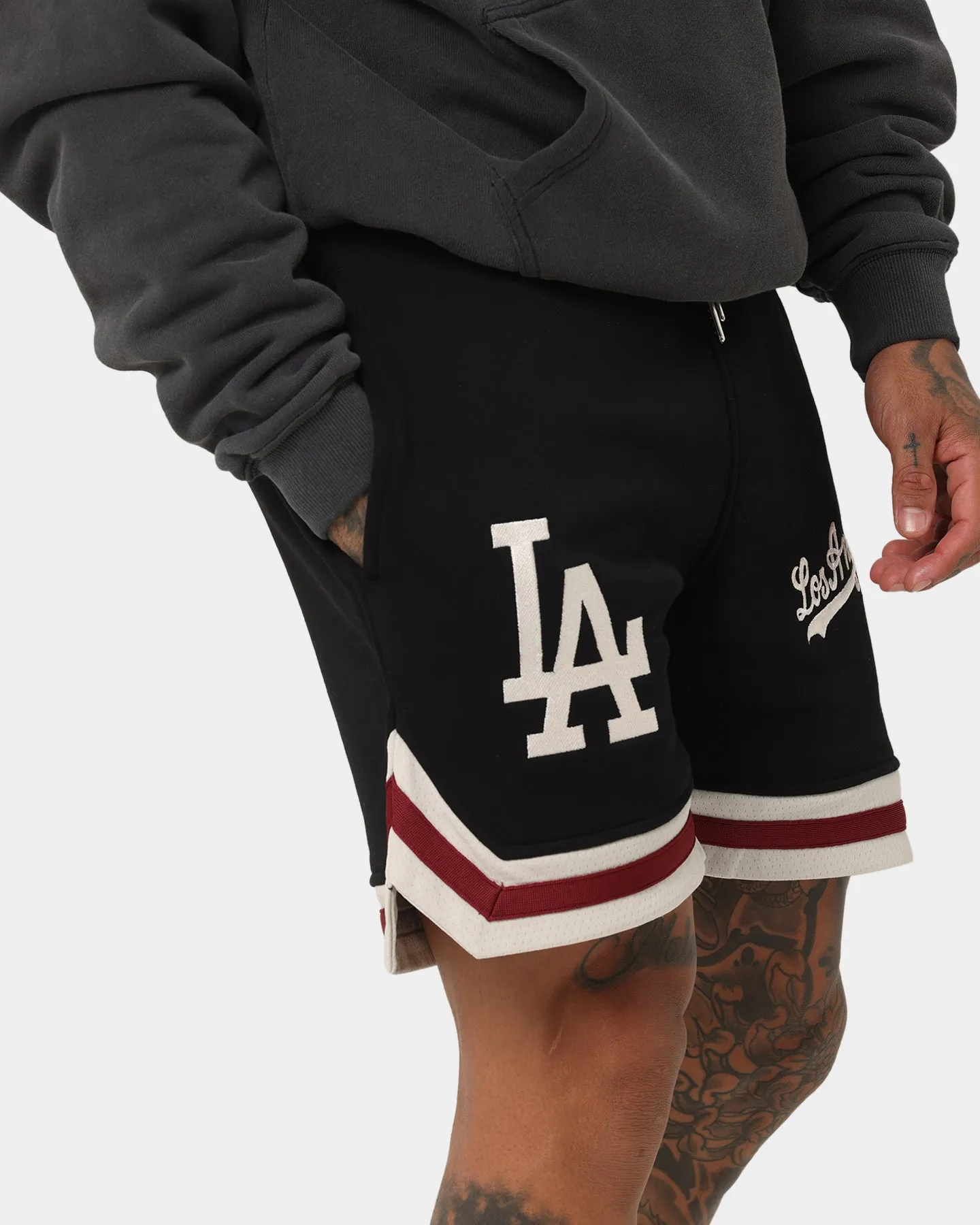New Era Los Angeles Dodgers Shorts en Polaire Ball Noir/Pierre