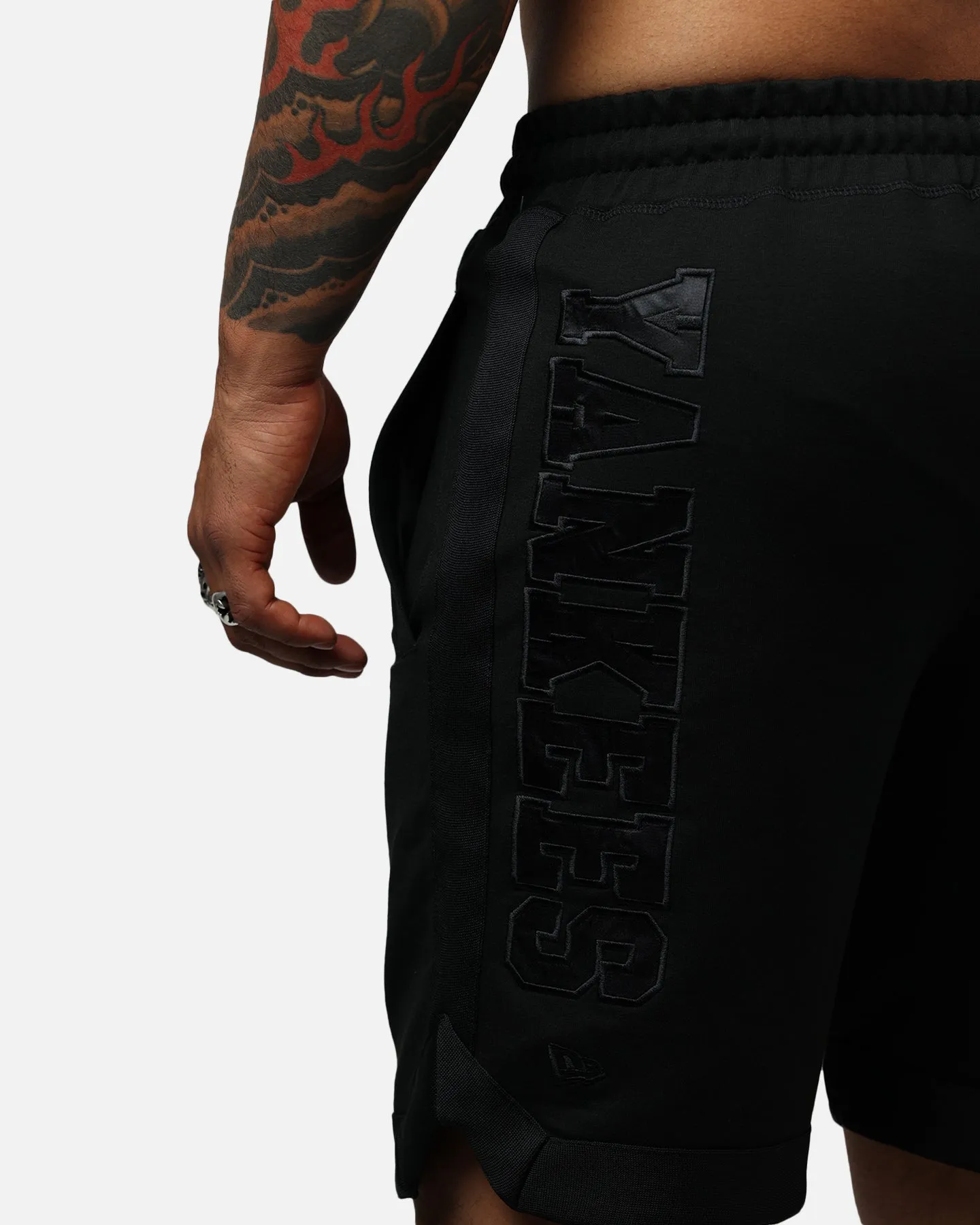 New Era New York Yankees Logo Shorts Sélection Noir/Noir