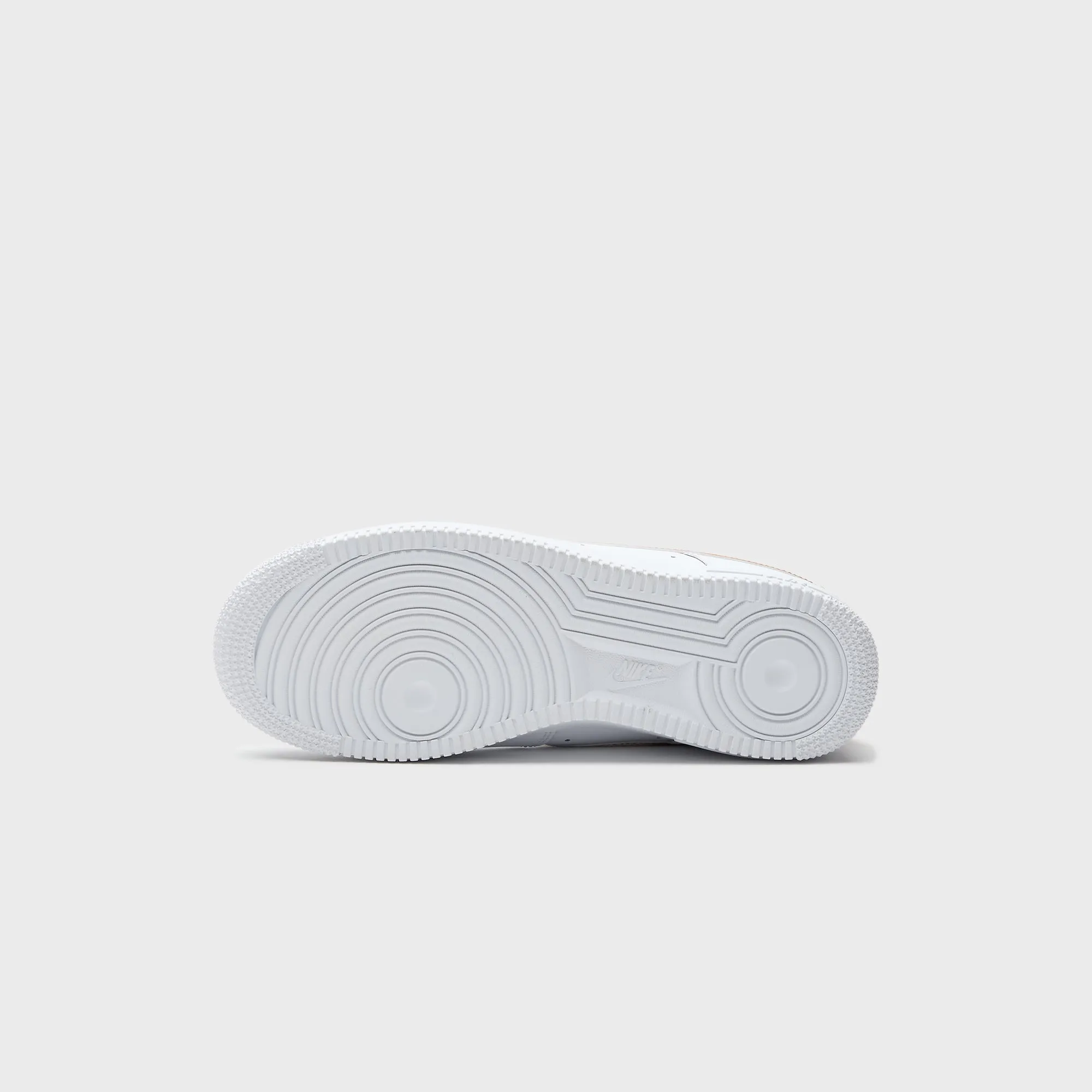 Nike Air Force 1 '07 Ess - Monarch / White Comfortable Arch Support System Comfort Pad